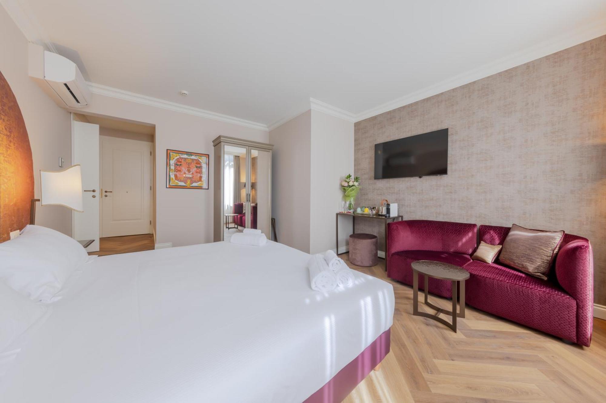 Deluxe King Room San Marco Square View