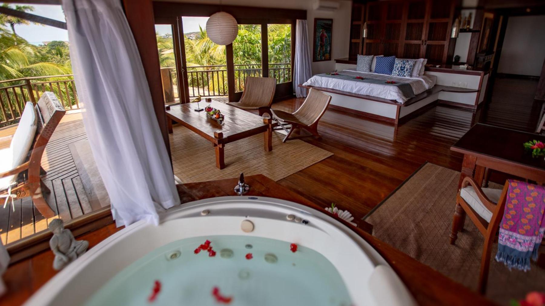 Premier Suite Sea View Spa Bath
