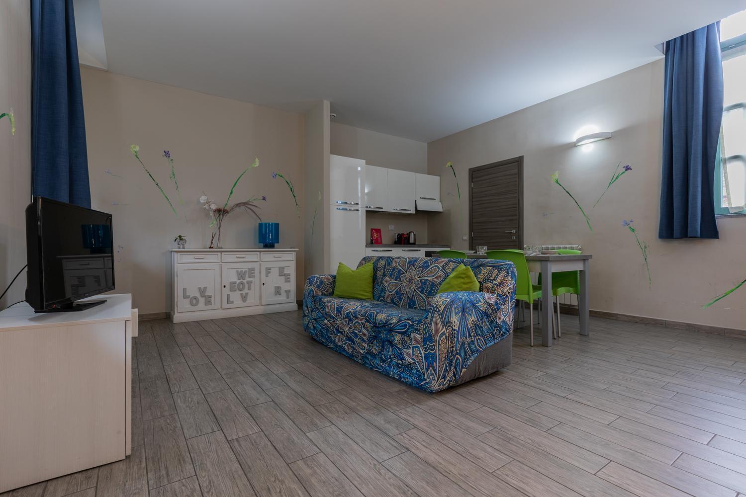 One-Bedroom Apartment