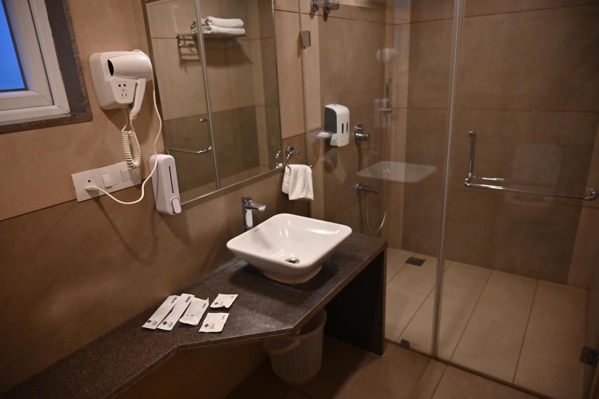 Large Twin Room