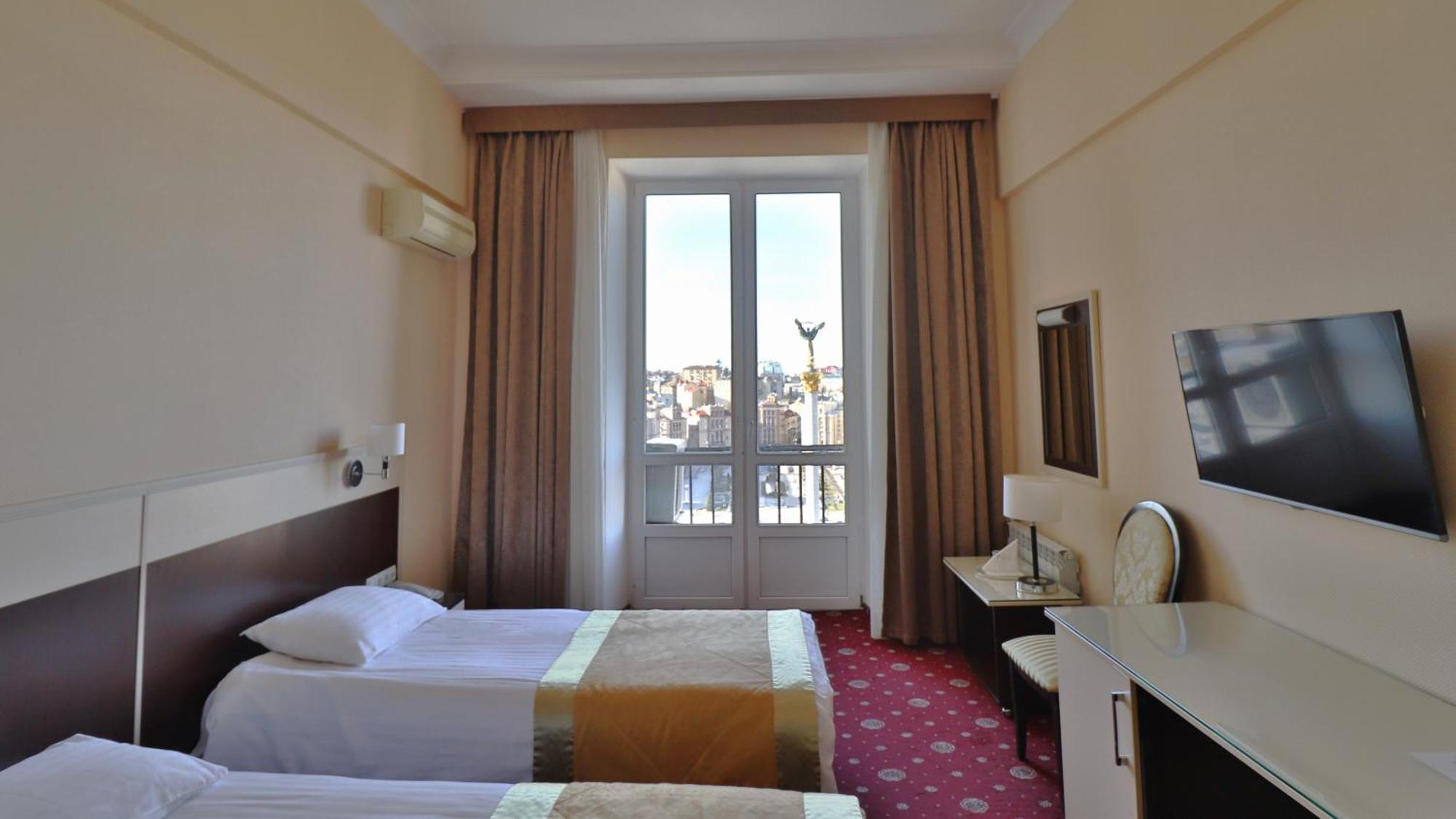 Twin Room City View