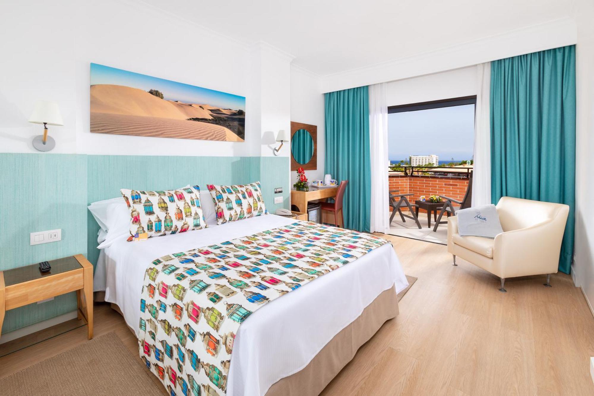 Double Room with Pool View,1590337190:JPEG