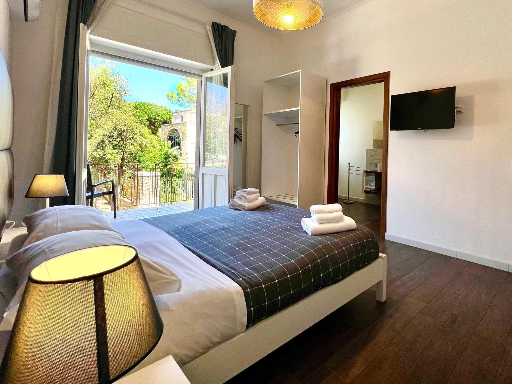 Deluxe Double Room Balcony