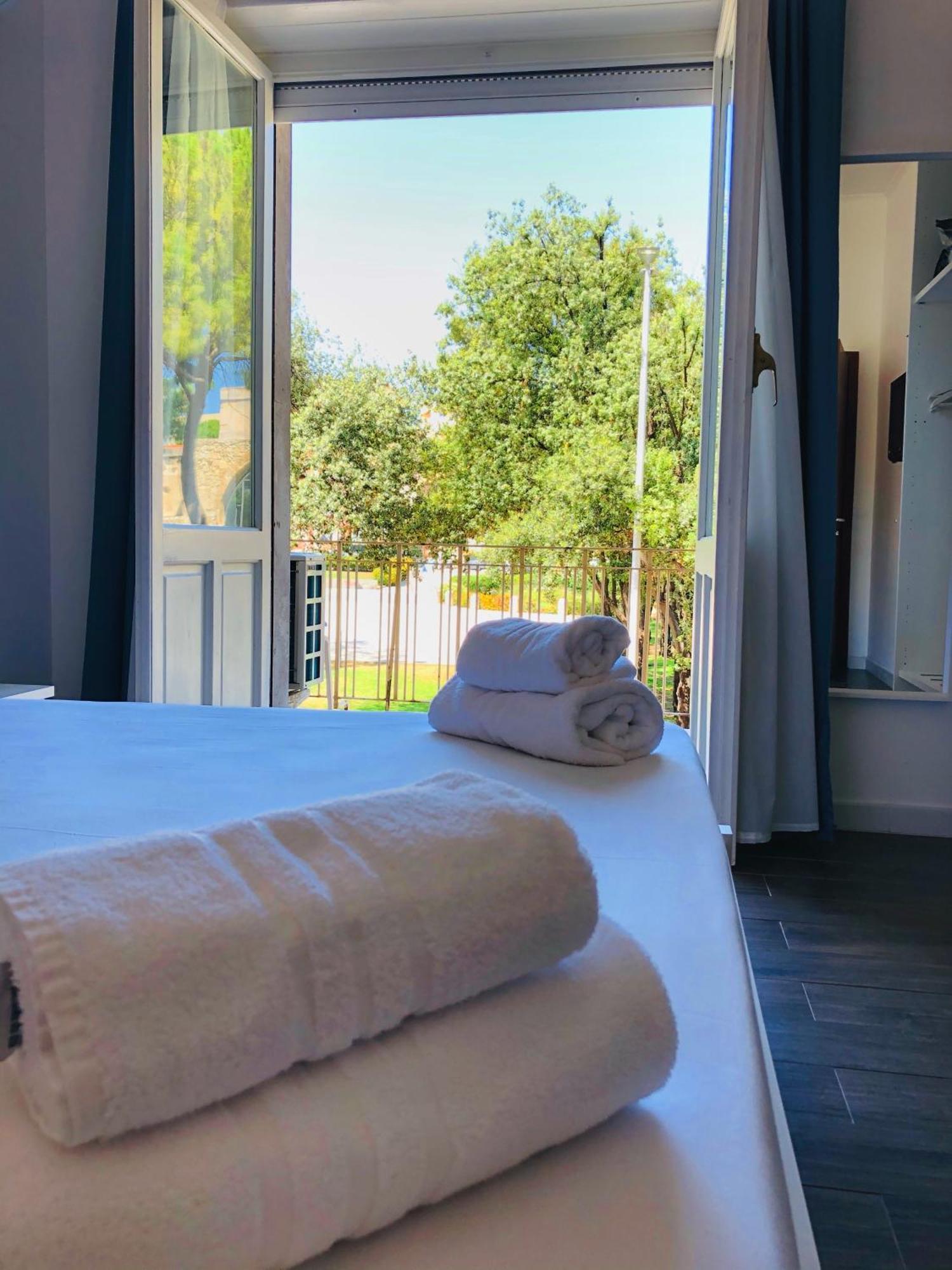Deluxe Double Room Balcony