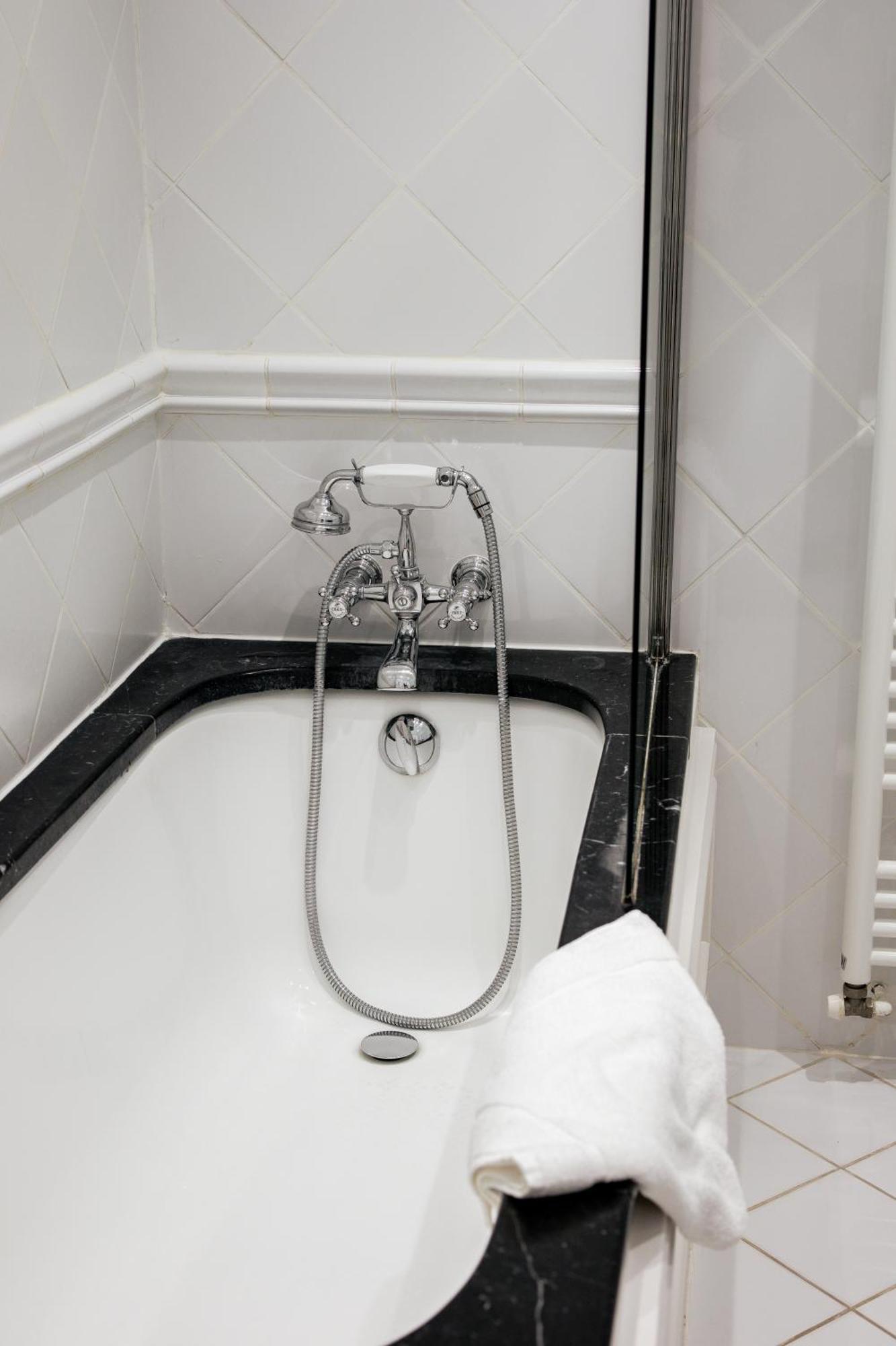 Superior Zimmer mit Balkon am Pool