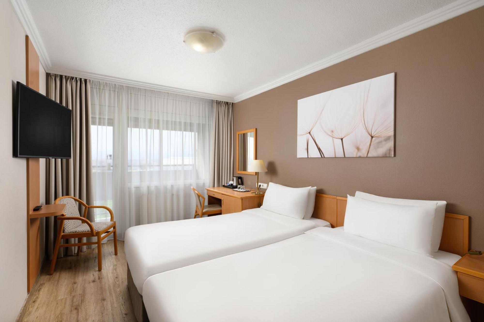 Superior Twin Room,1602323888:JPEG