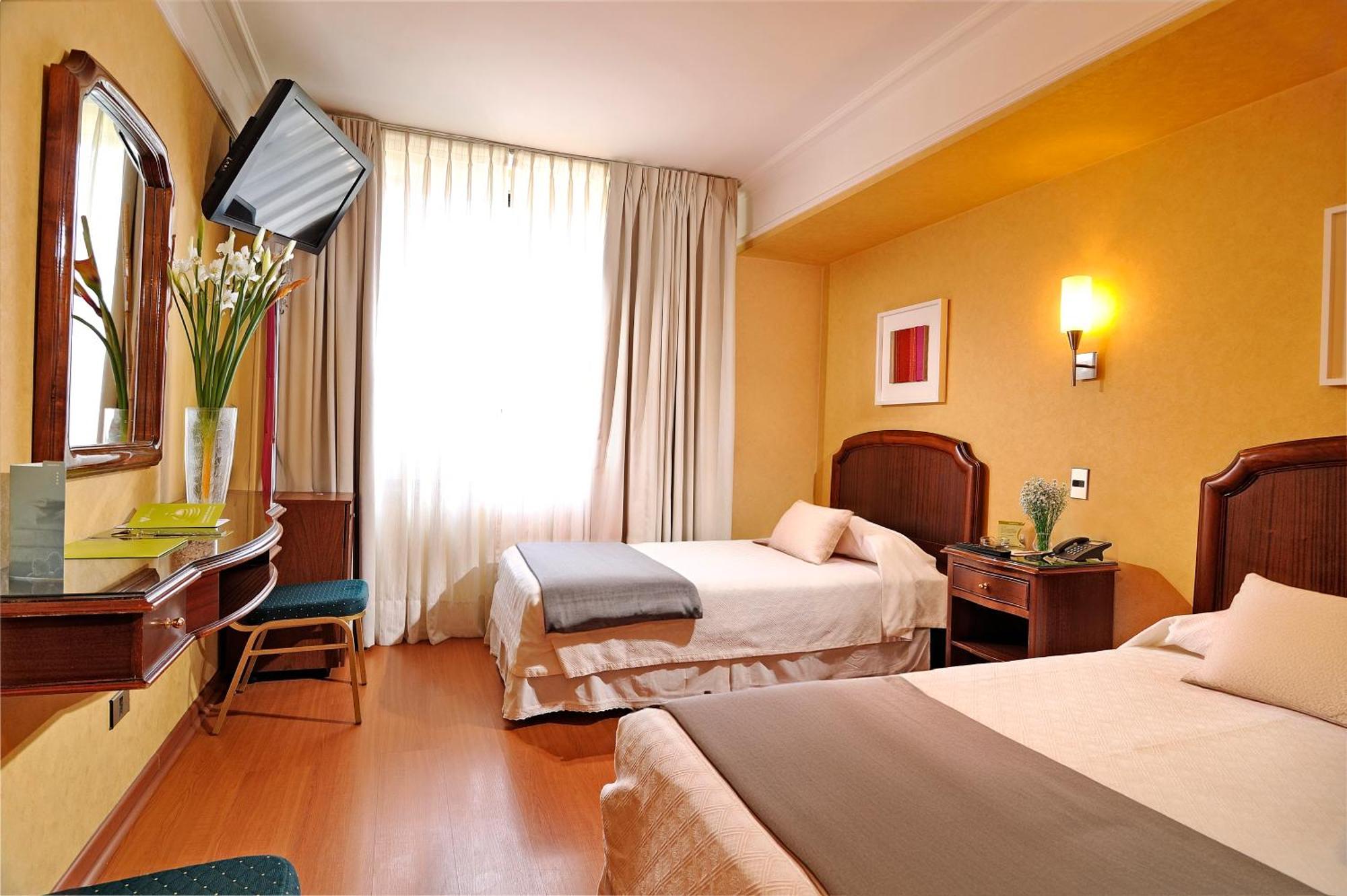 Habitación Doble Superior - 1 cama extragrande o 2 individuales