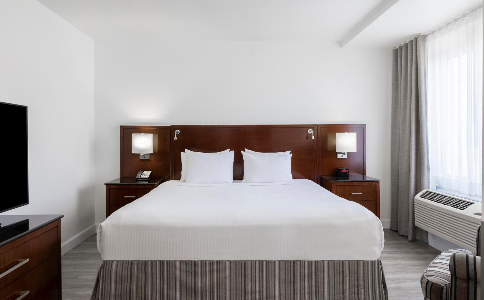 King Room,1612954550:JPEG