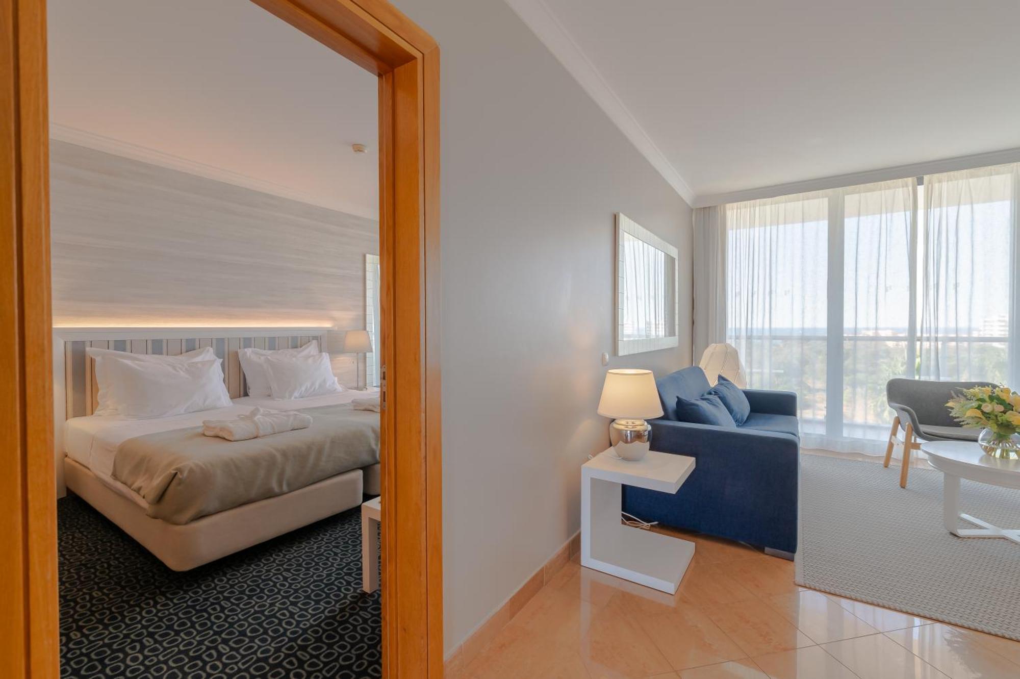 Superior One-Bedroom Apartment