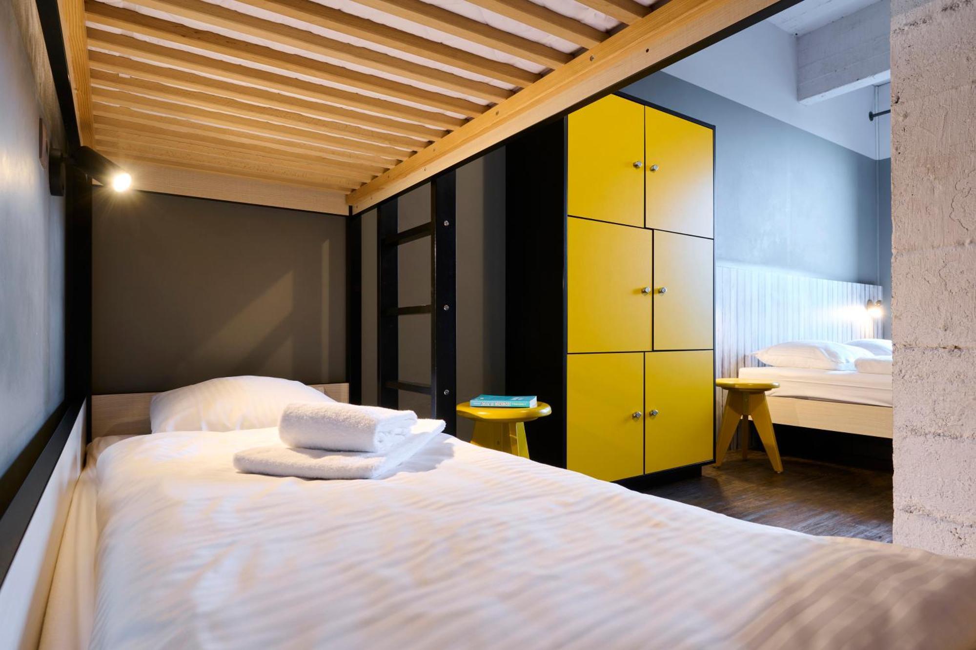 Bed in 6-Bed Female Dormitory Room,1618287074:JPEG