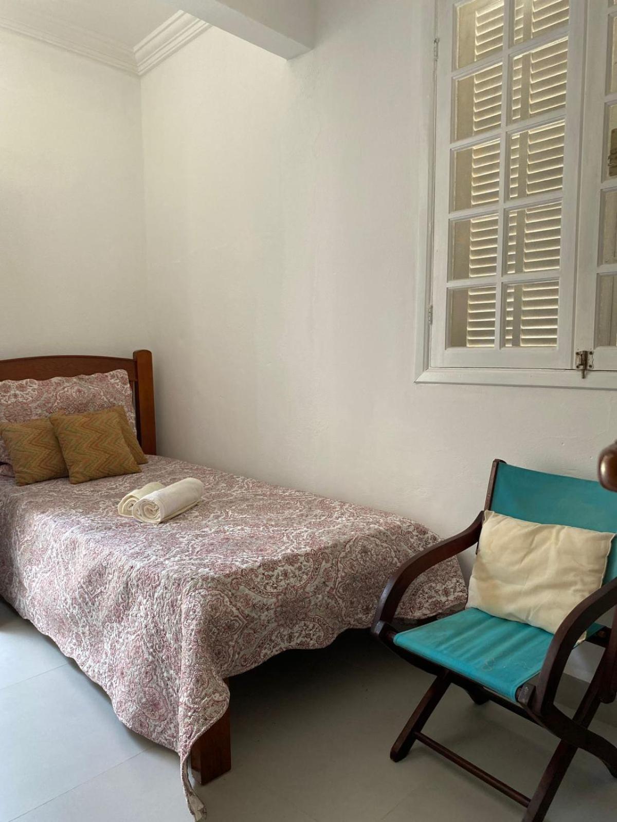 Quarto Triplo Básico