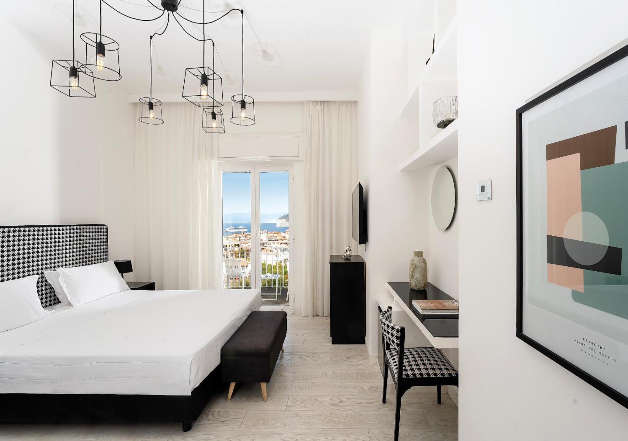 Deluxe Double or Twin Room Sea View