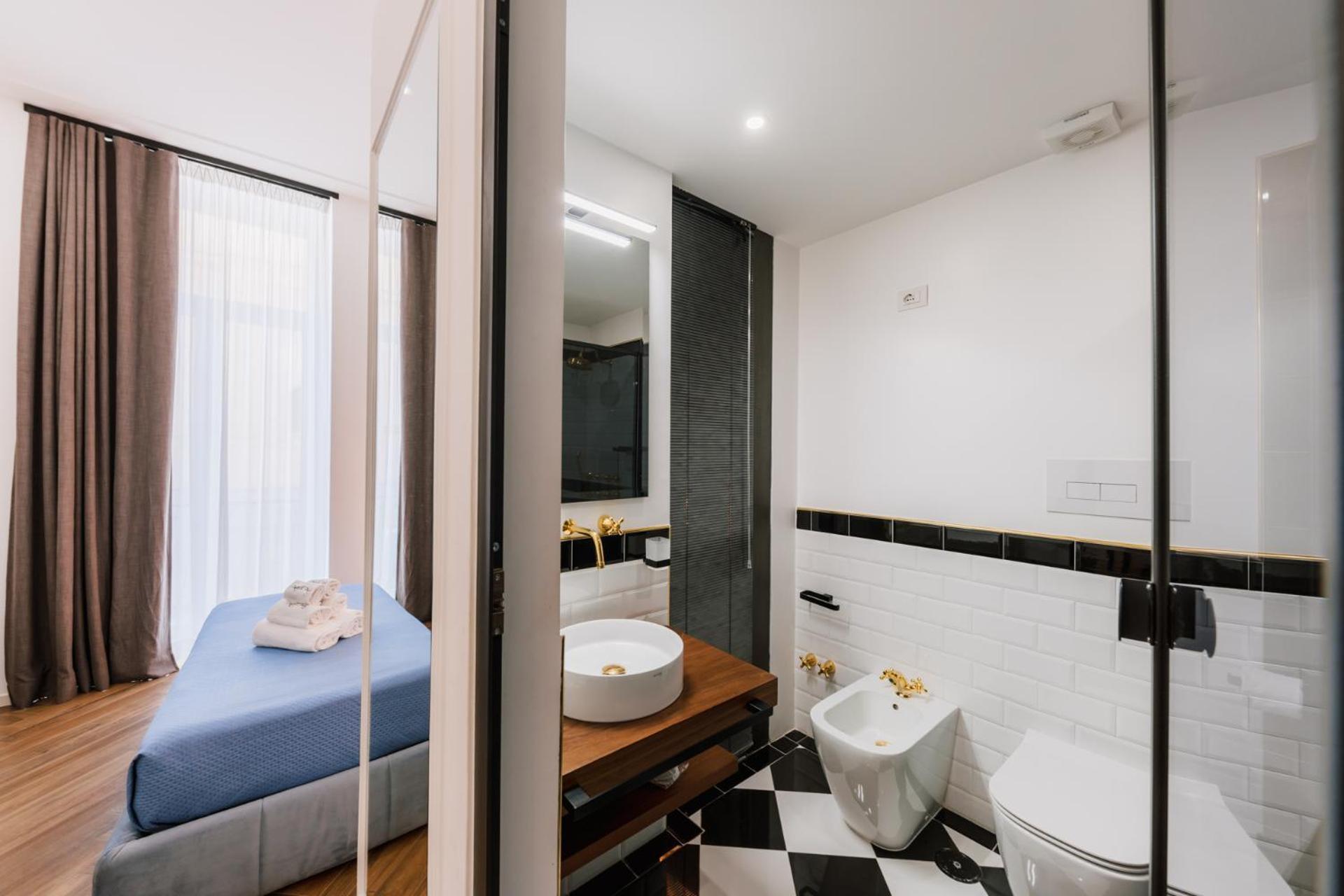Deluxe Double Room Side Sea View