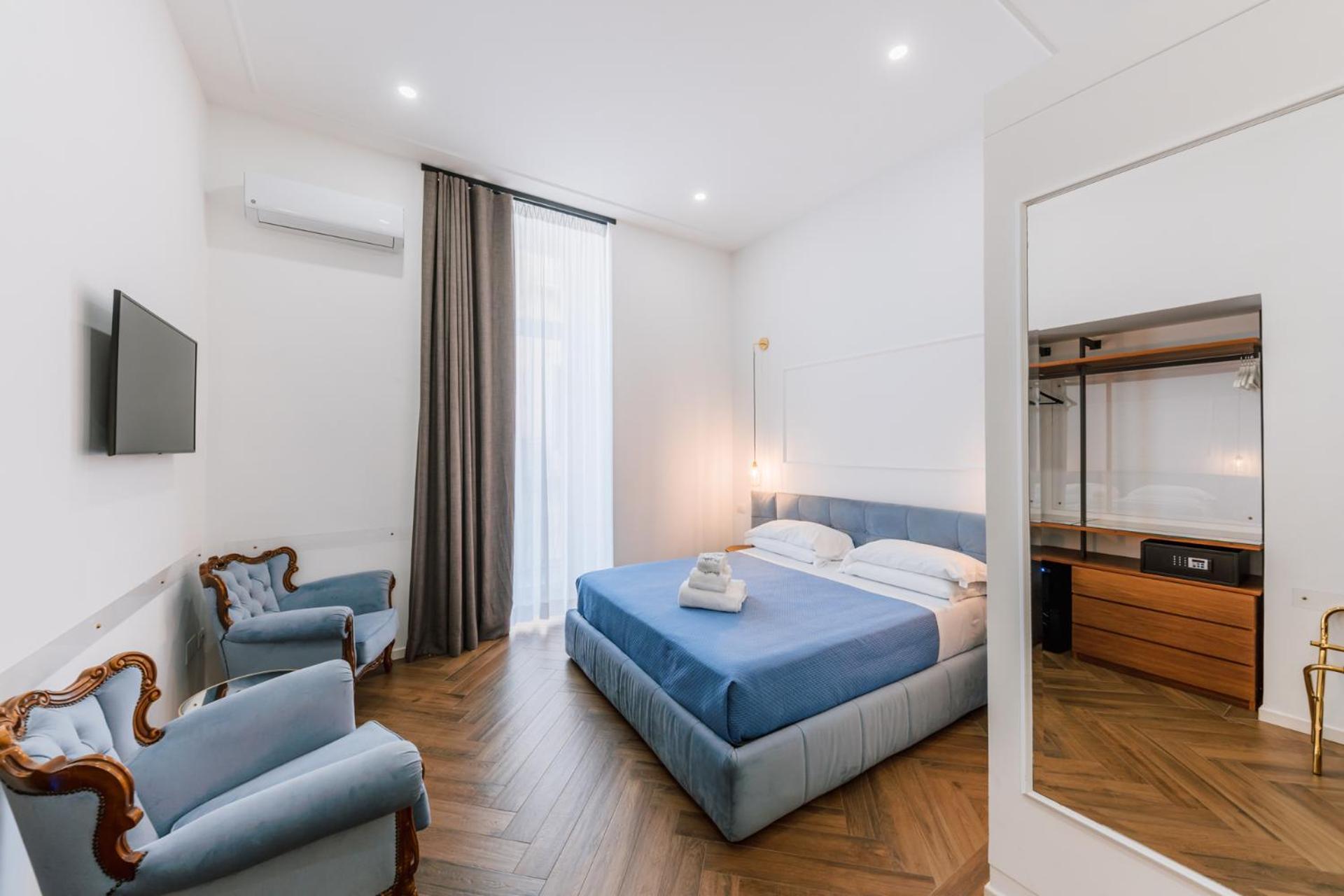 Deluxe Double Room Side Sea View