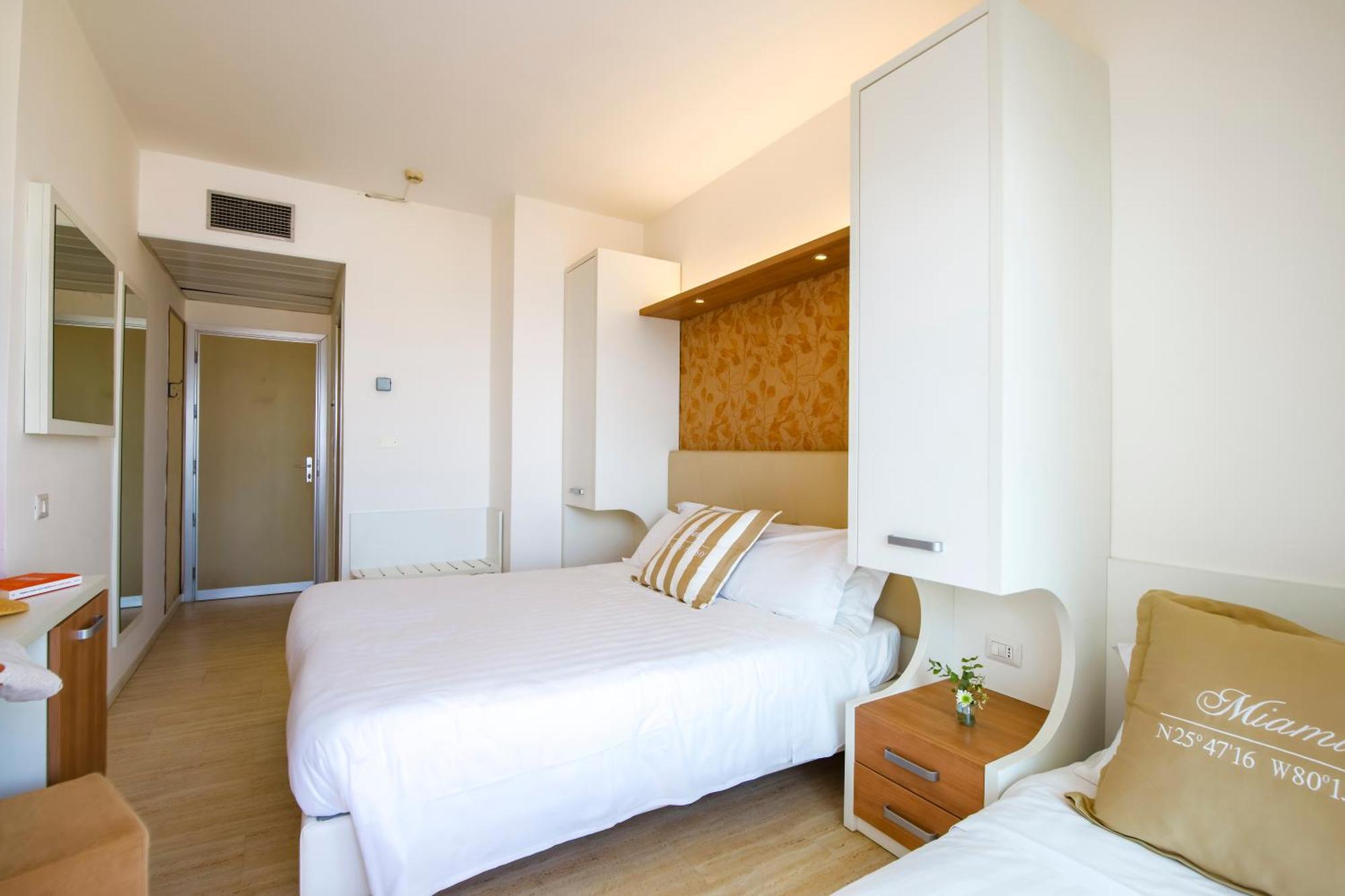 Double or Twin Room Balcony