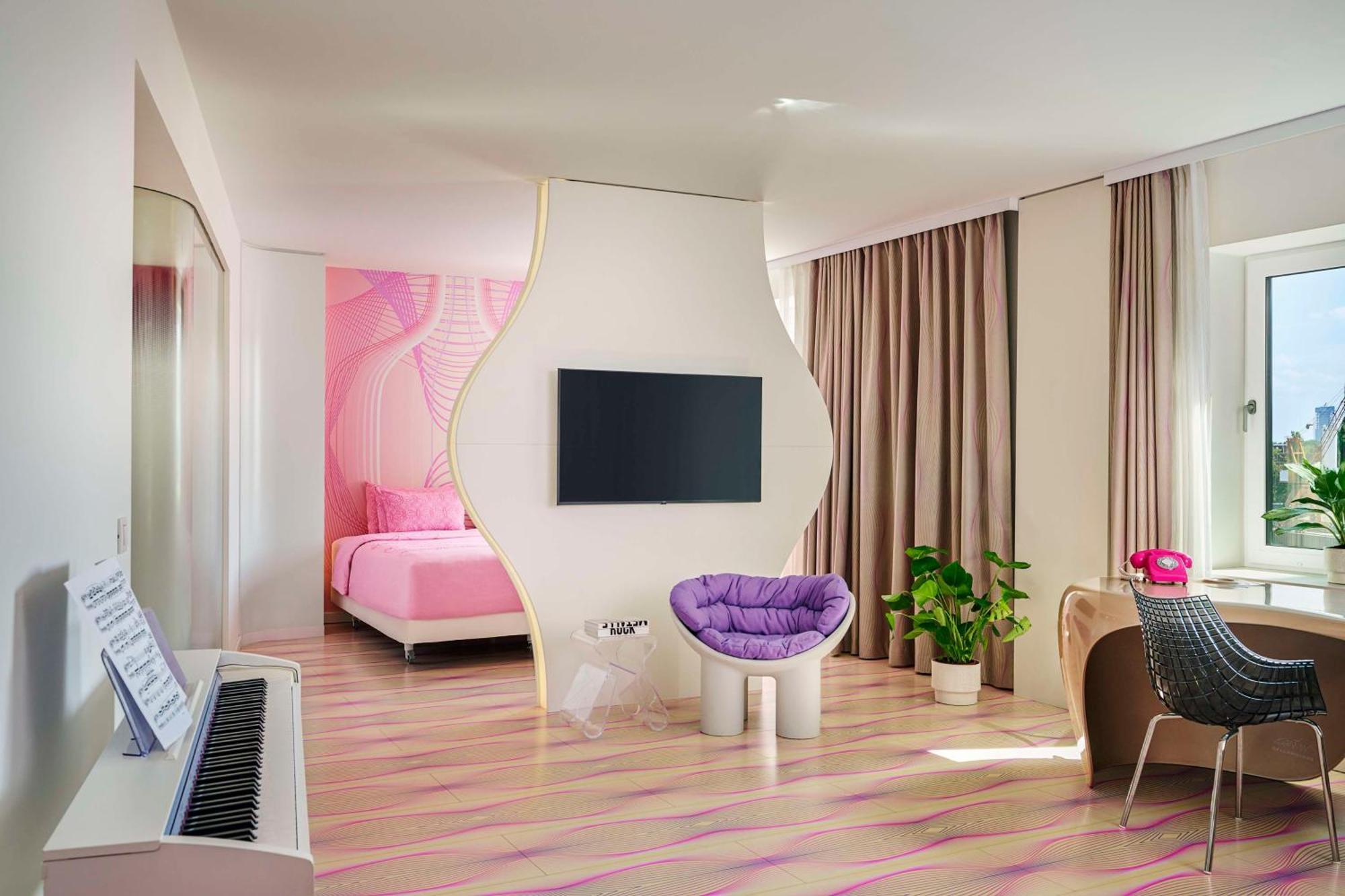 nhow Friends & Family Zimmer mit Flussblick (2 Erwachsene + 2 Kinder)