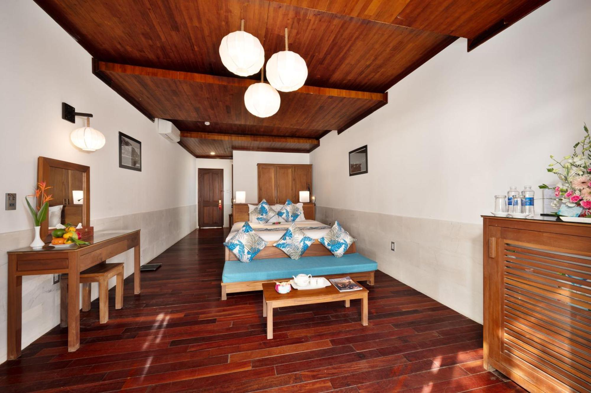 Deluxe Double Room with River View