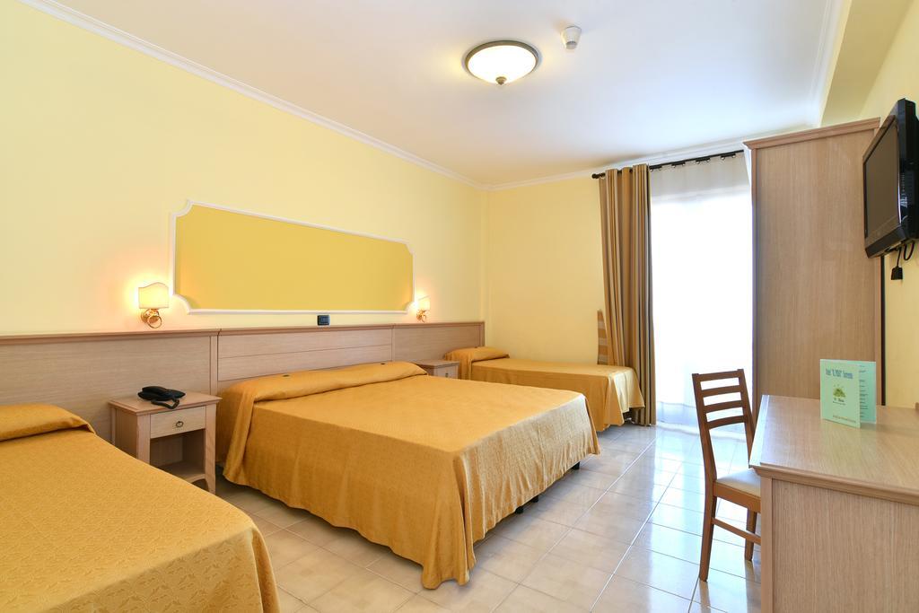 Habitación Cuádruple con vistas al mar