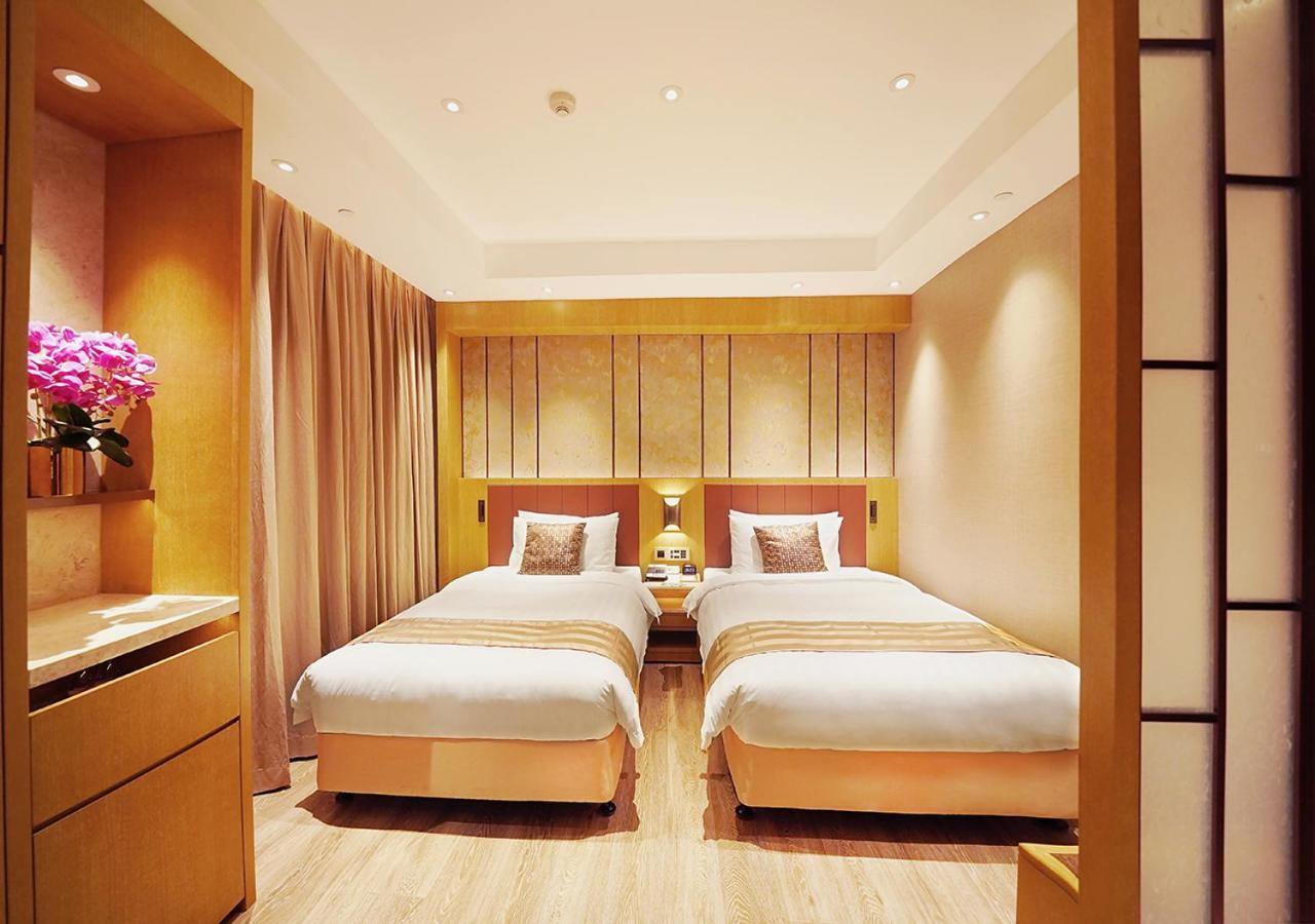 Superior Twin Room Heng Qin View
