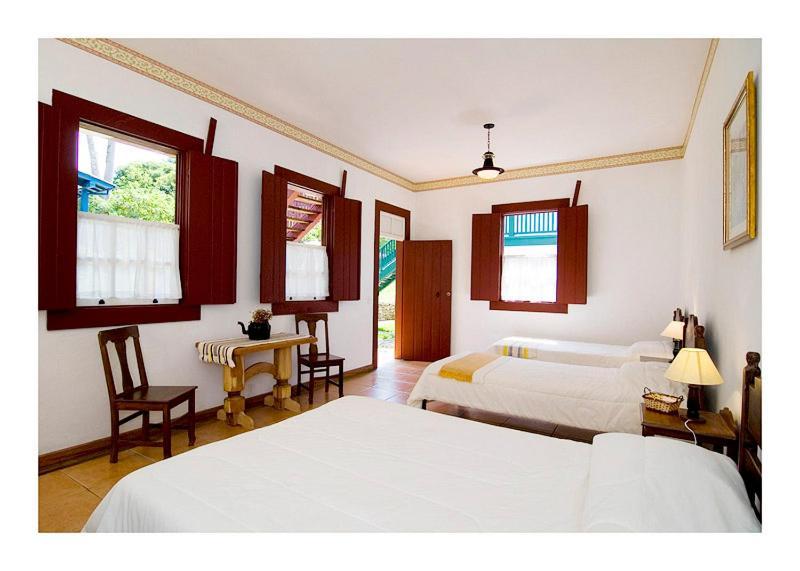 Quarto Quádruplo com Banheira