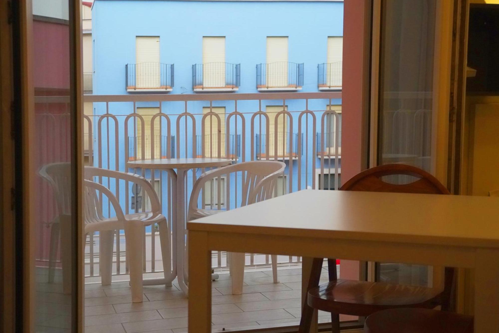 Studio Balcony