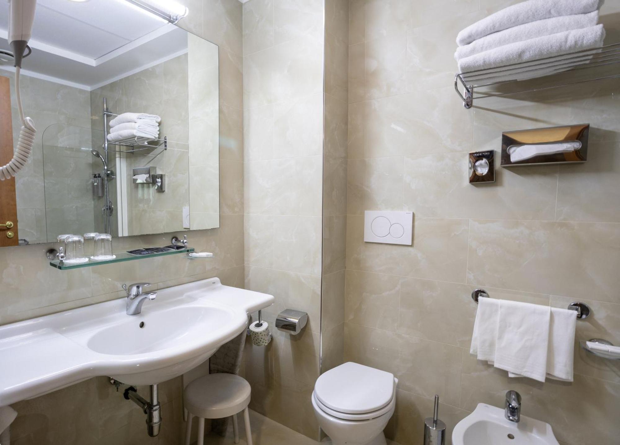 Classic Quadruple Room