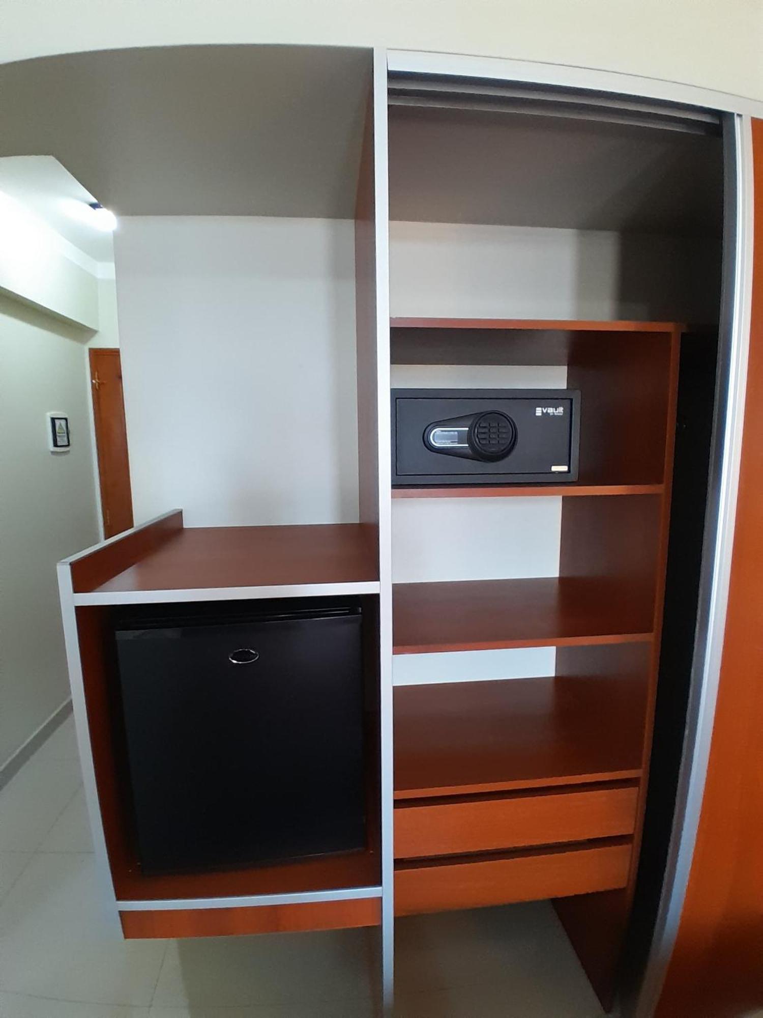 Quarto com Cama Queen-size