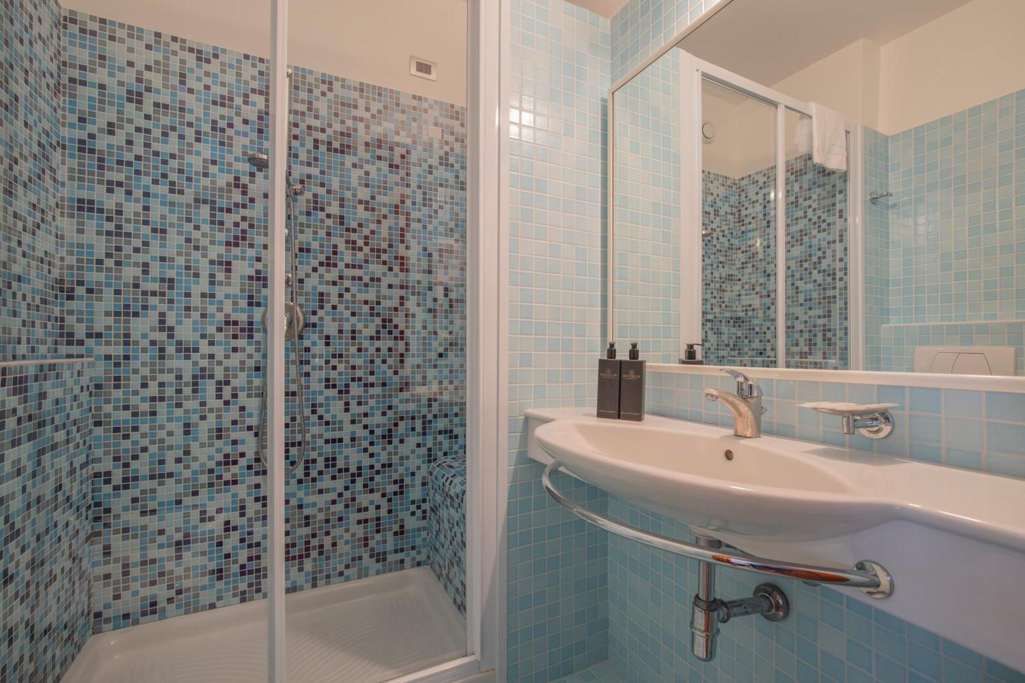 Superior Double or Twin Room,1687452058:JPEG