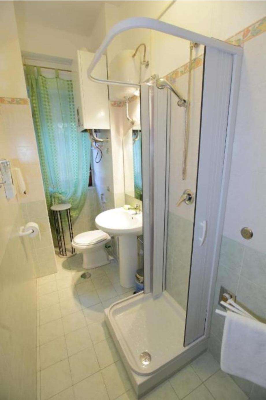 Large Double or Twin Room