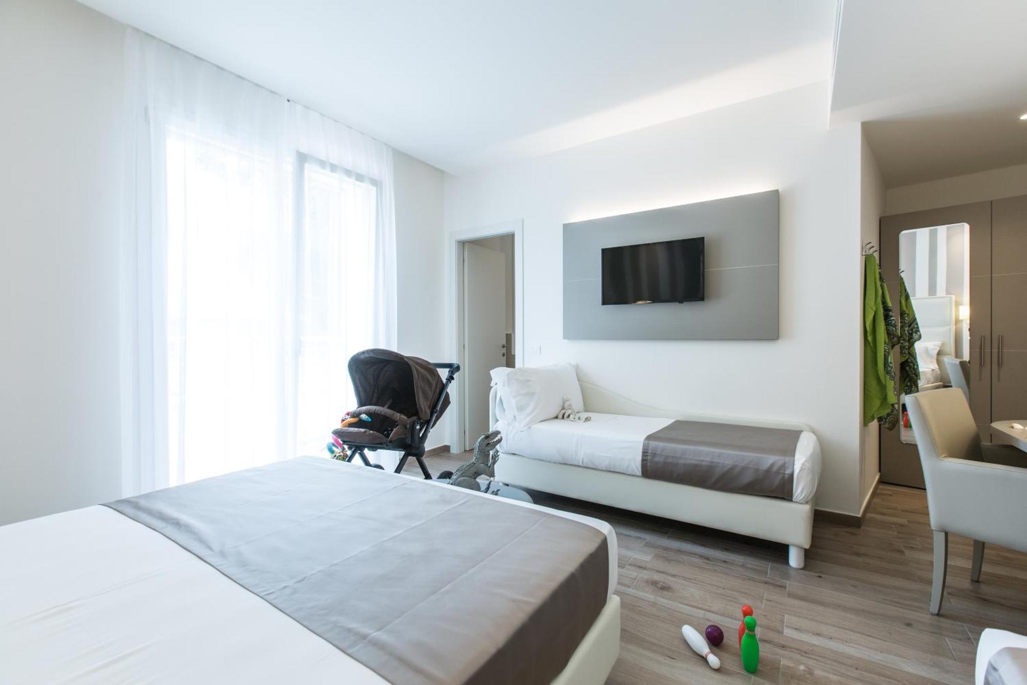 Deluxe Quadruple Room