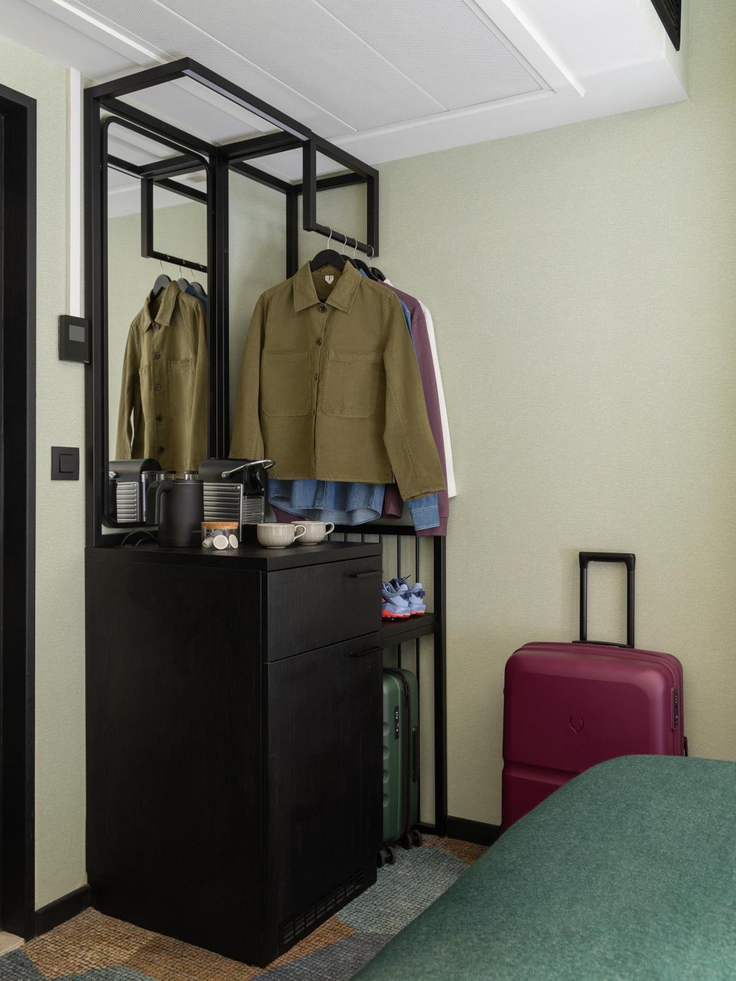 Medium Room - Twin Beds,1697778863:JPEG