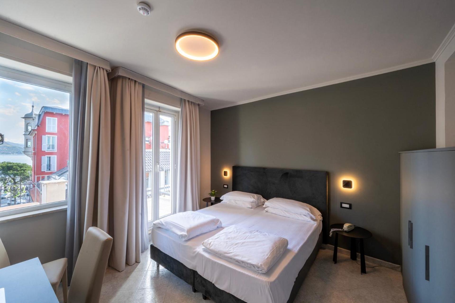Deluxe Double or Twin Room Balcony,1697854390:JPEG
