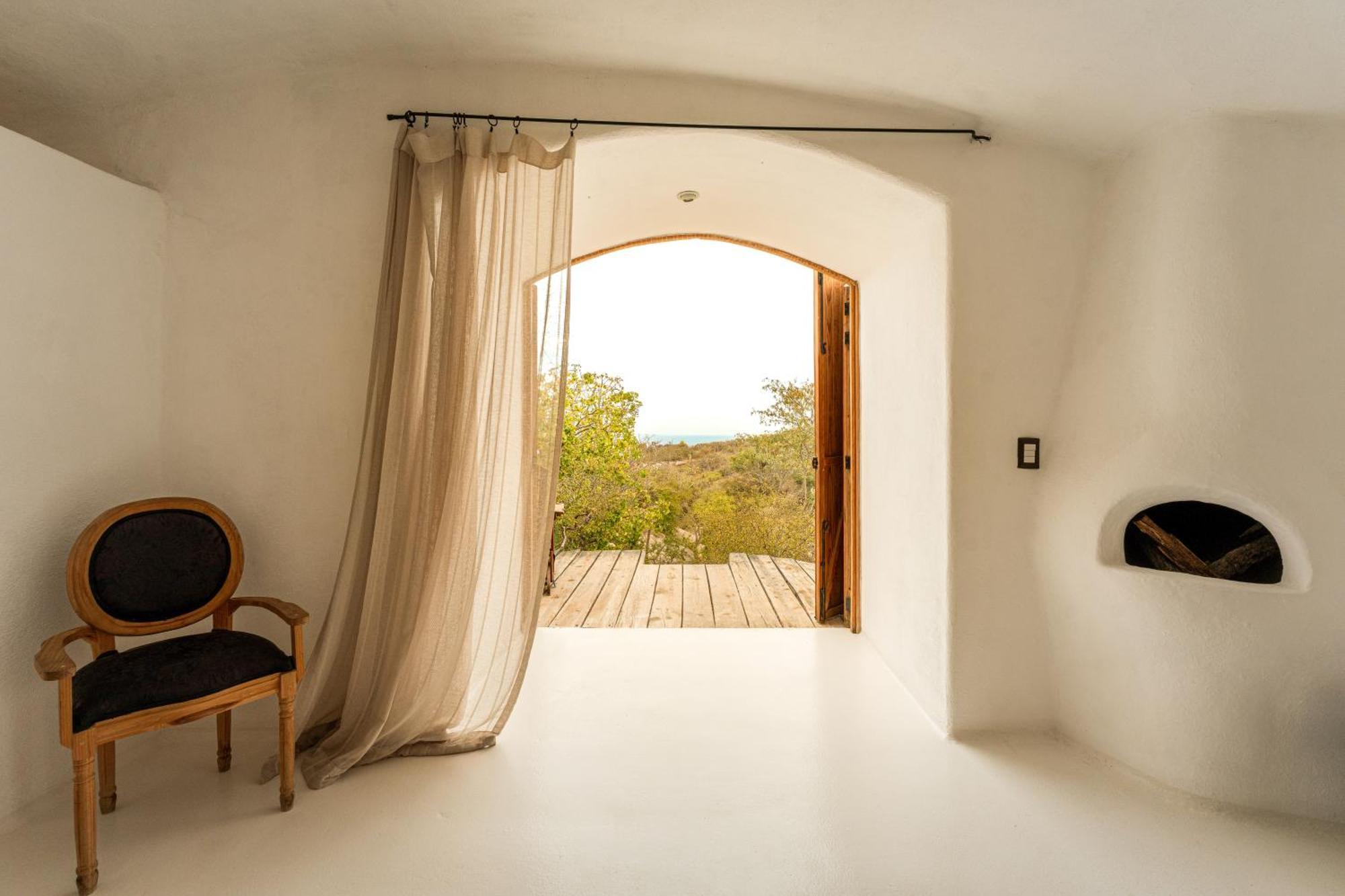 Studio with Garden View