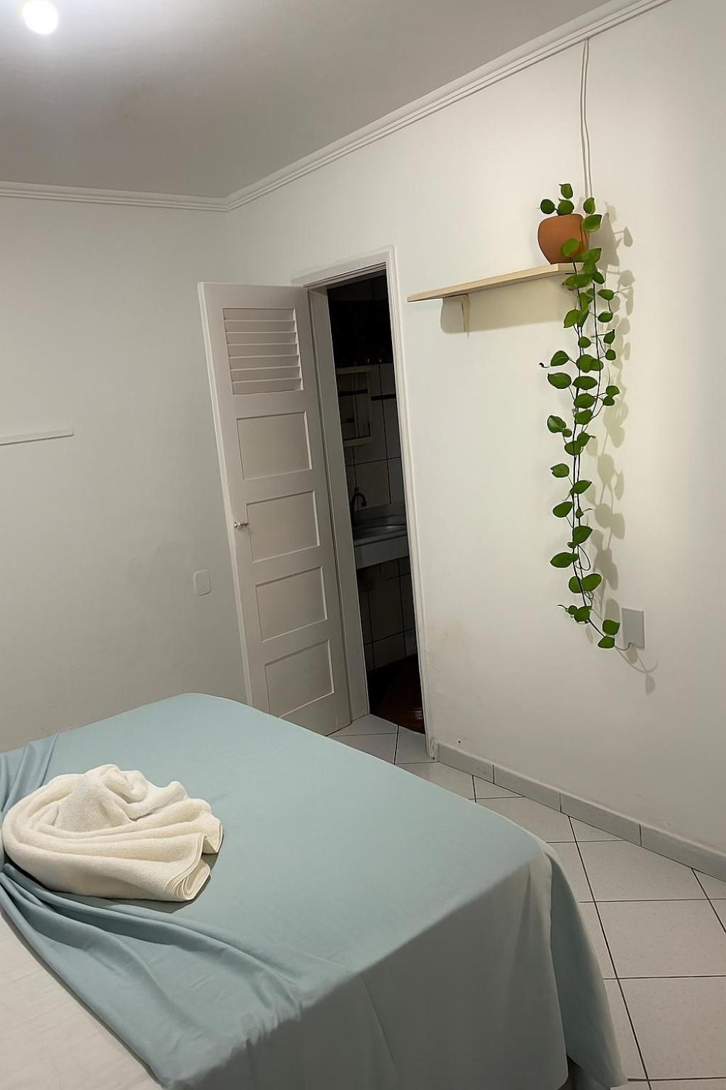Quarto Triplo Básico