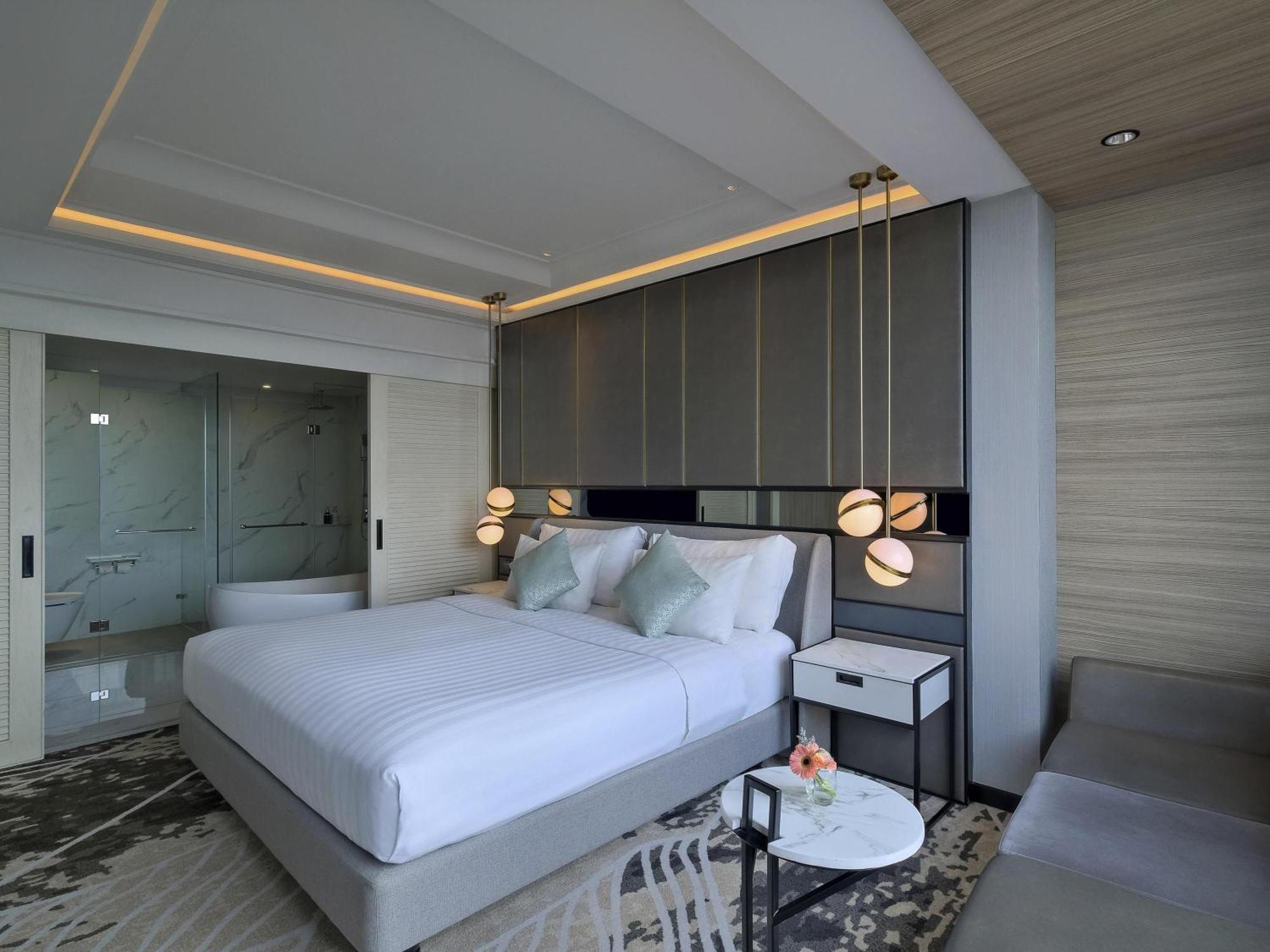 Executive King Suite