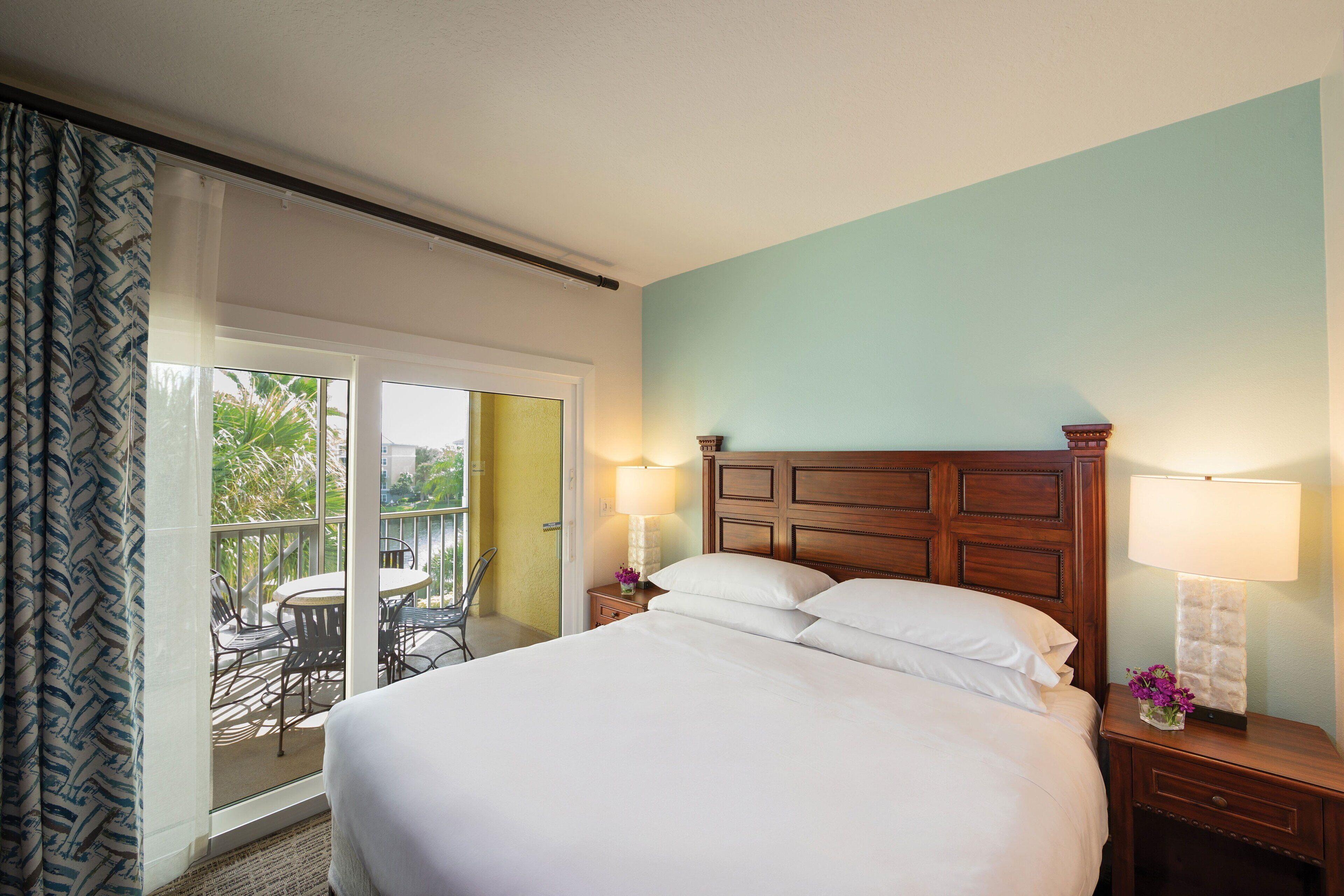 One-Bedroom Smaller Villa King Sofa Bed Balcony