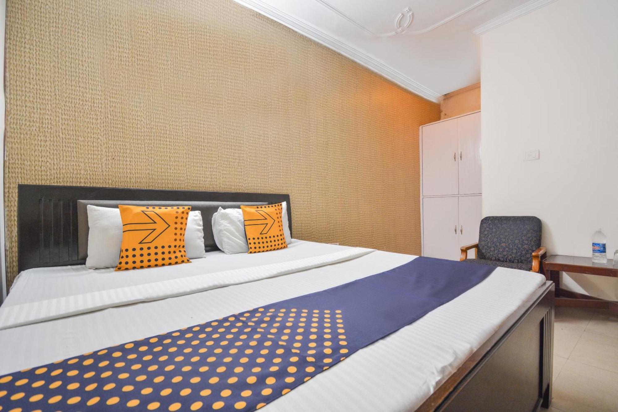 Triple Room with Bathroom