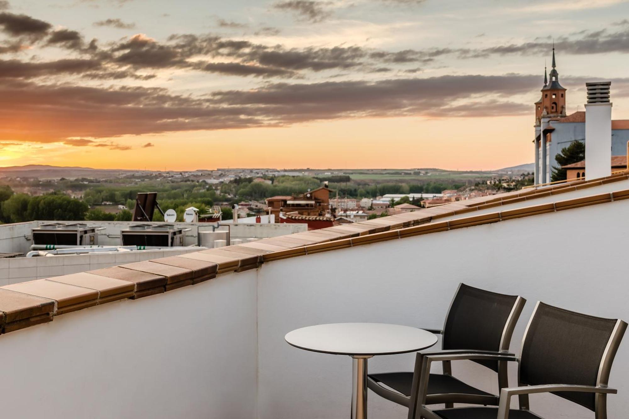 Chambre Double ou Lits Jumeaux avec Terrasse