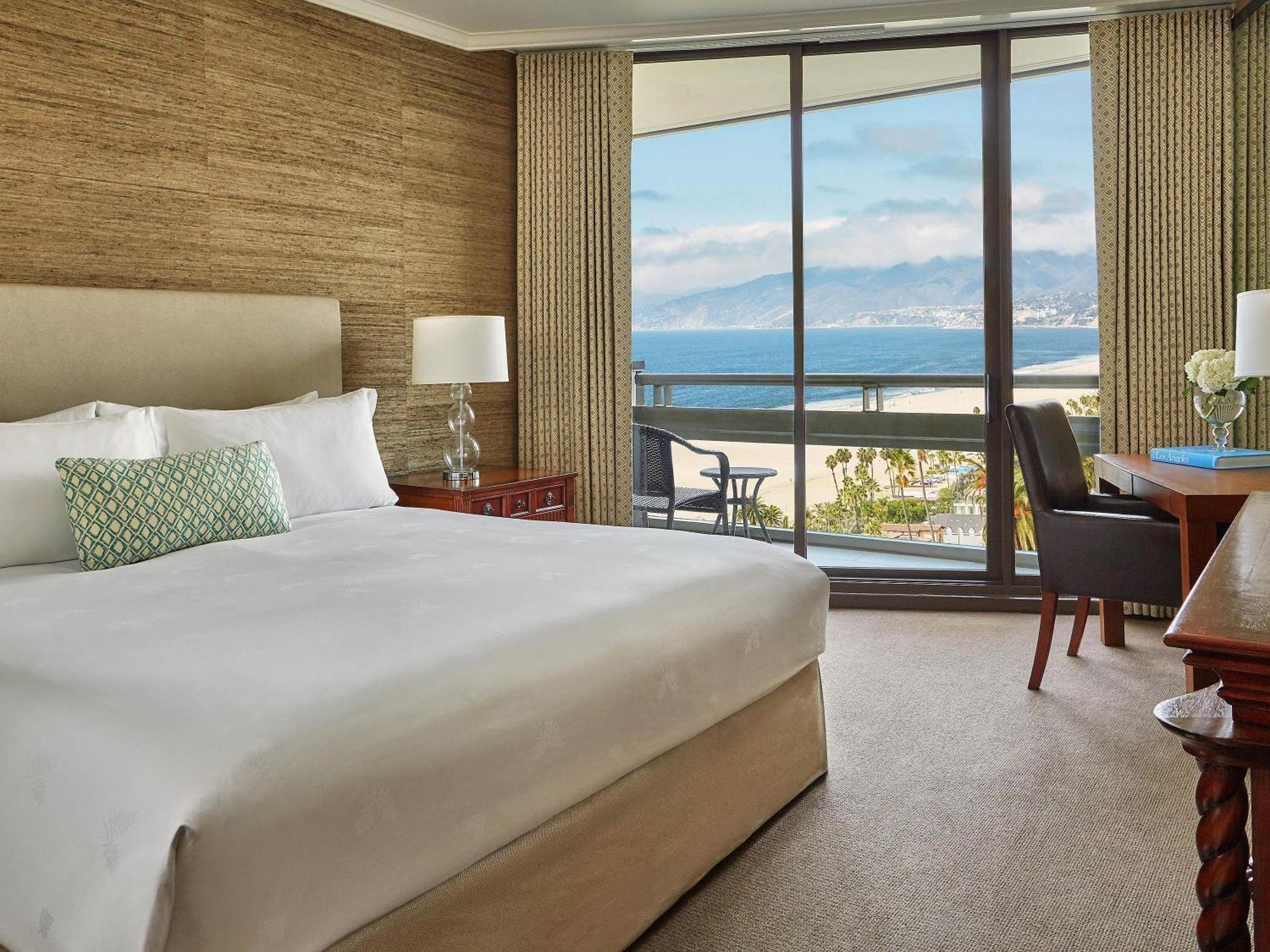 Deluxe King Room Ocean View,1717027175:JPEG