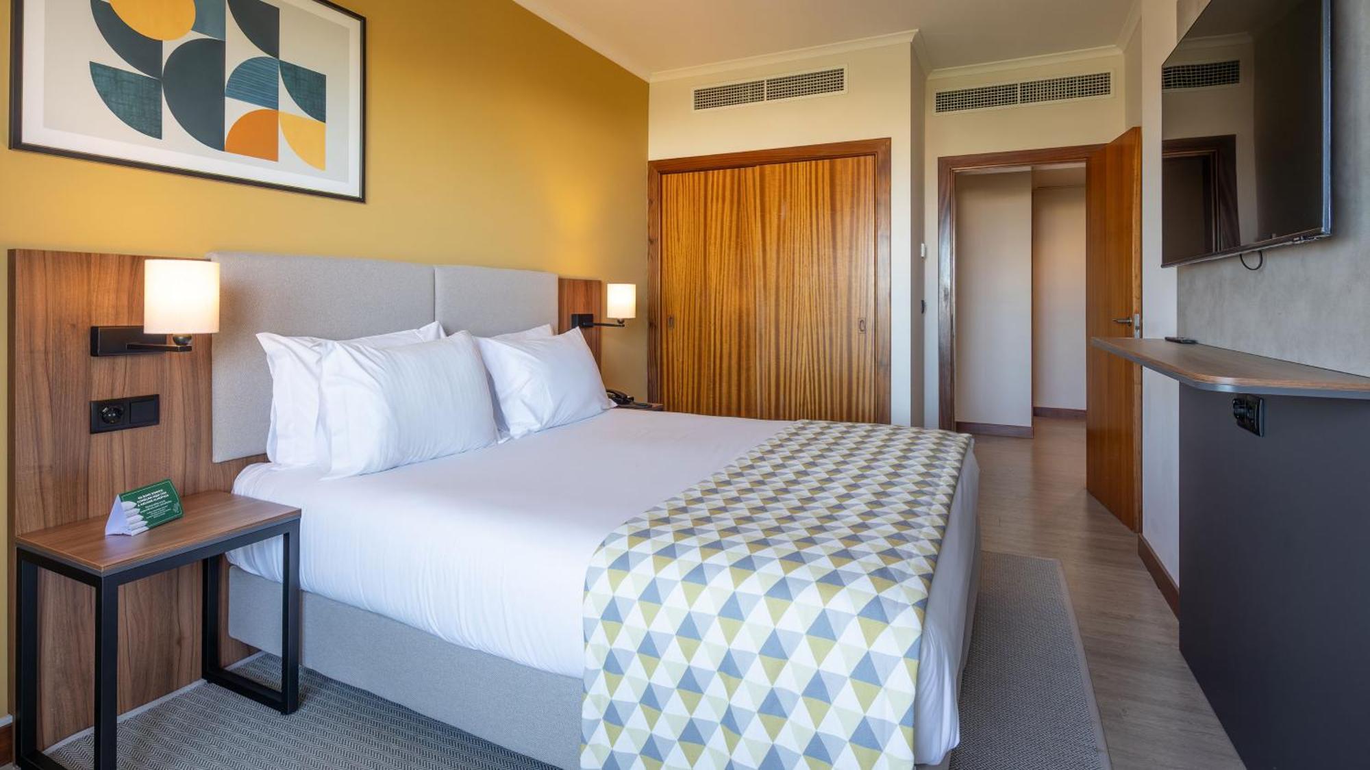 Standard Double Room Furnished Balcony