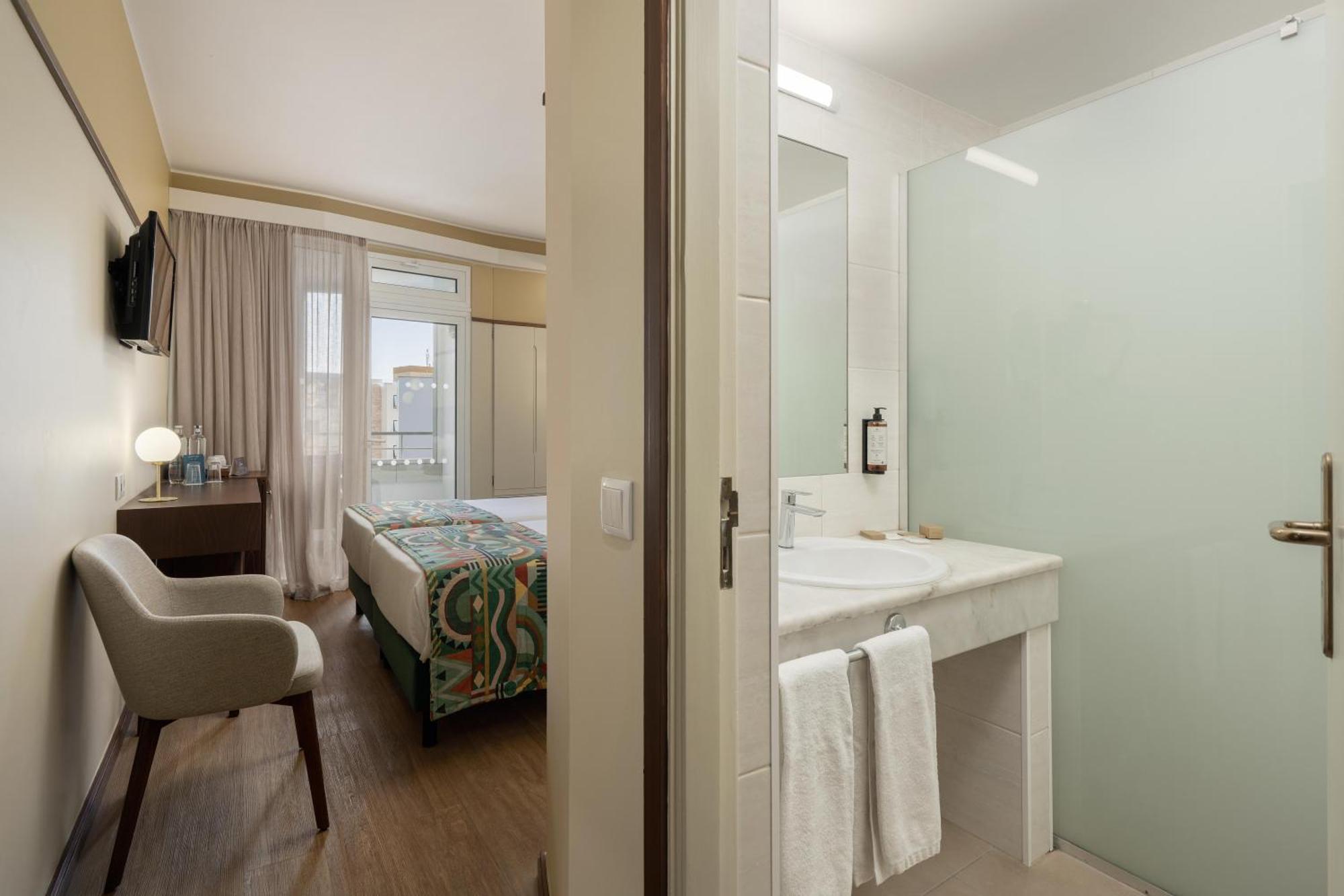 Double or Twin Room Balcony