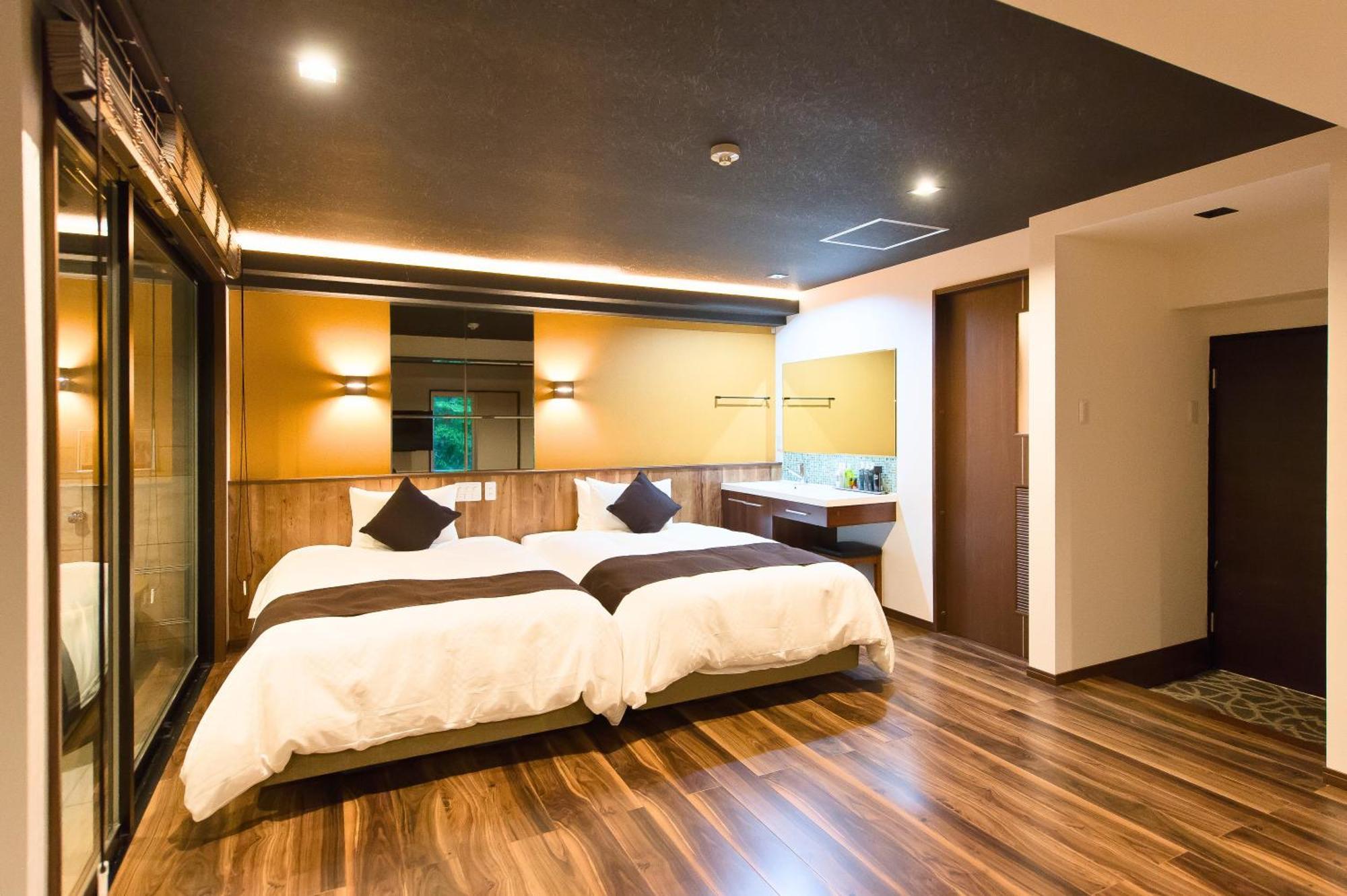 Japanese-Style Junior Suite Room Semi Open-Air Bath