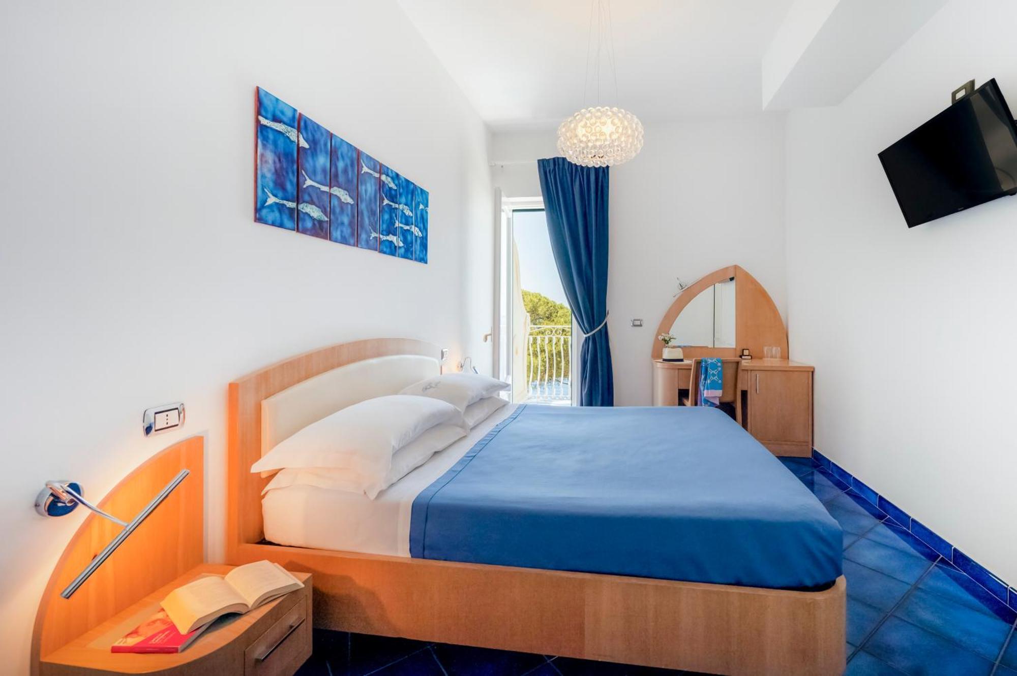 Superior Double Room Private Balcony Sea View