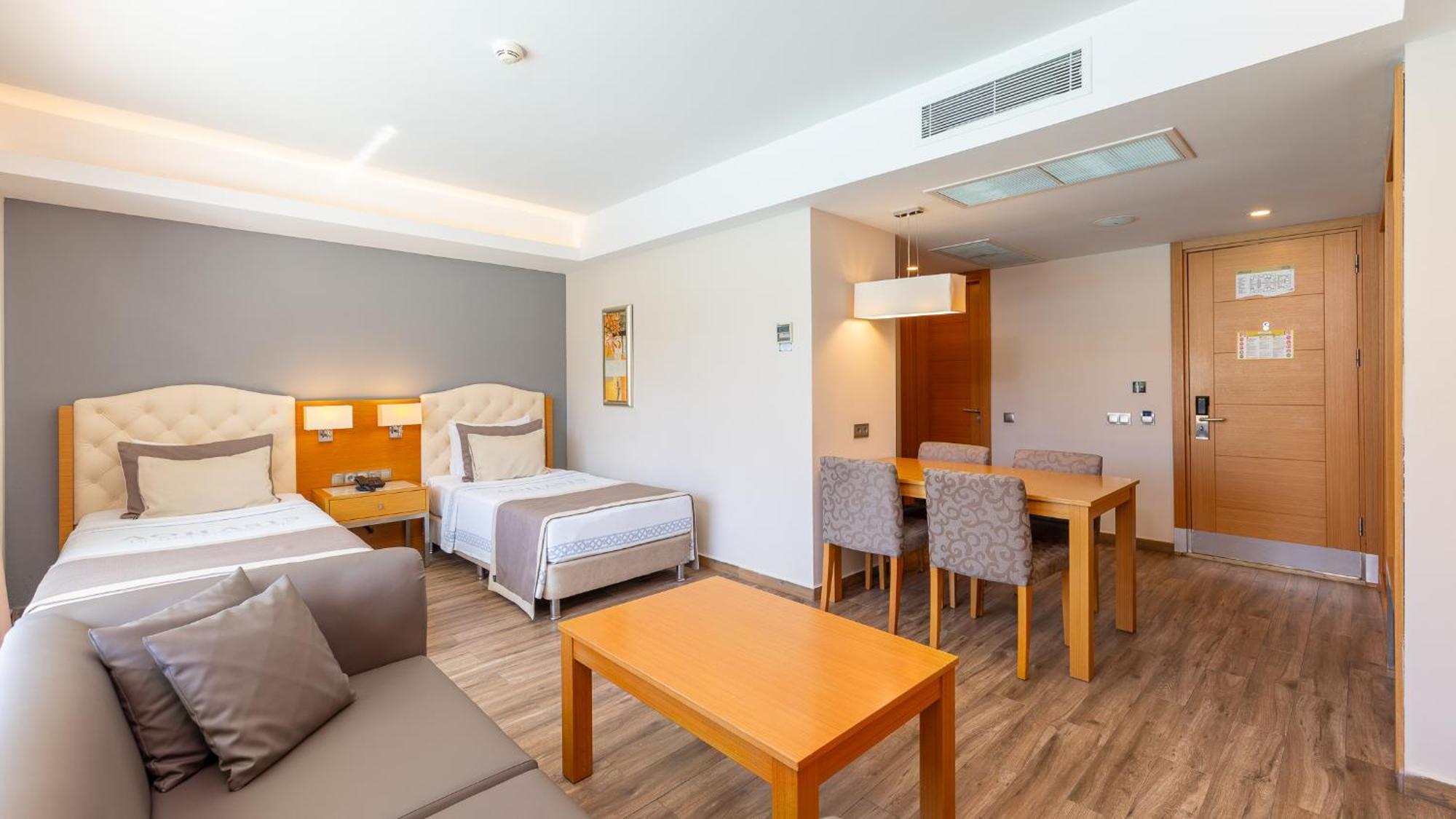 Casa Familiar Deluxe de 1 dormitorio con vistas al lago (4 adultos + 1 bebé)