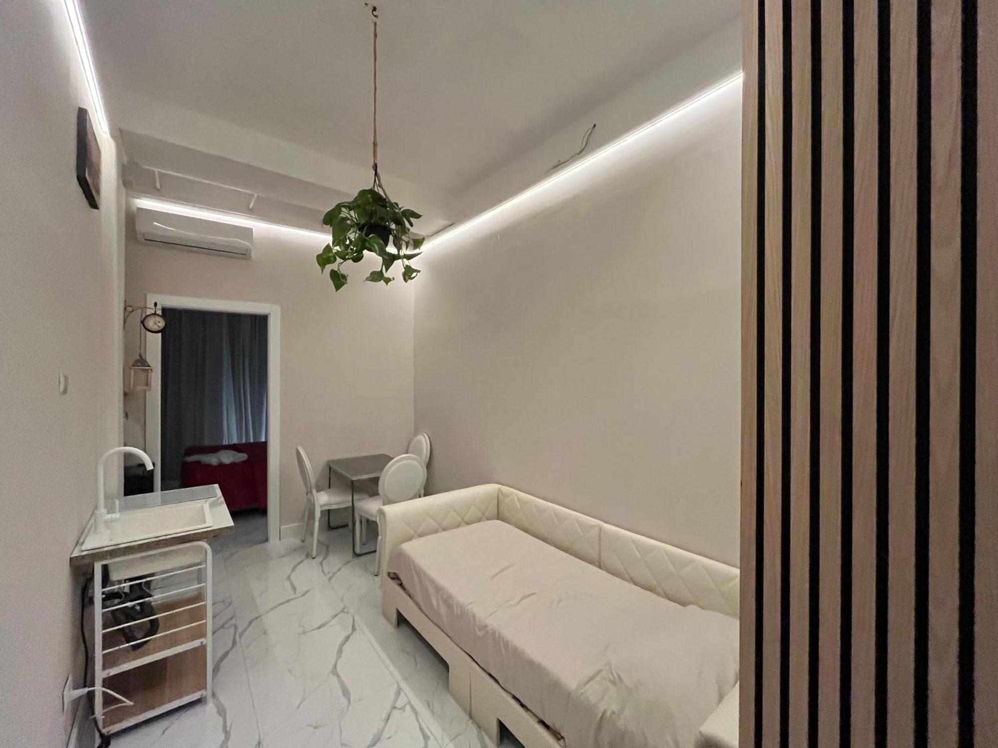 Triple Room Bath