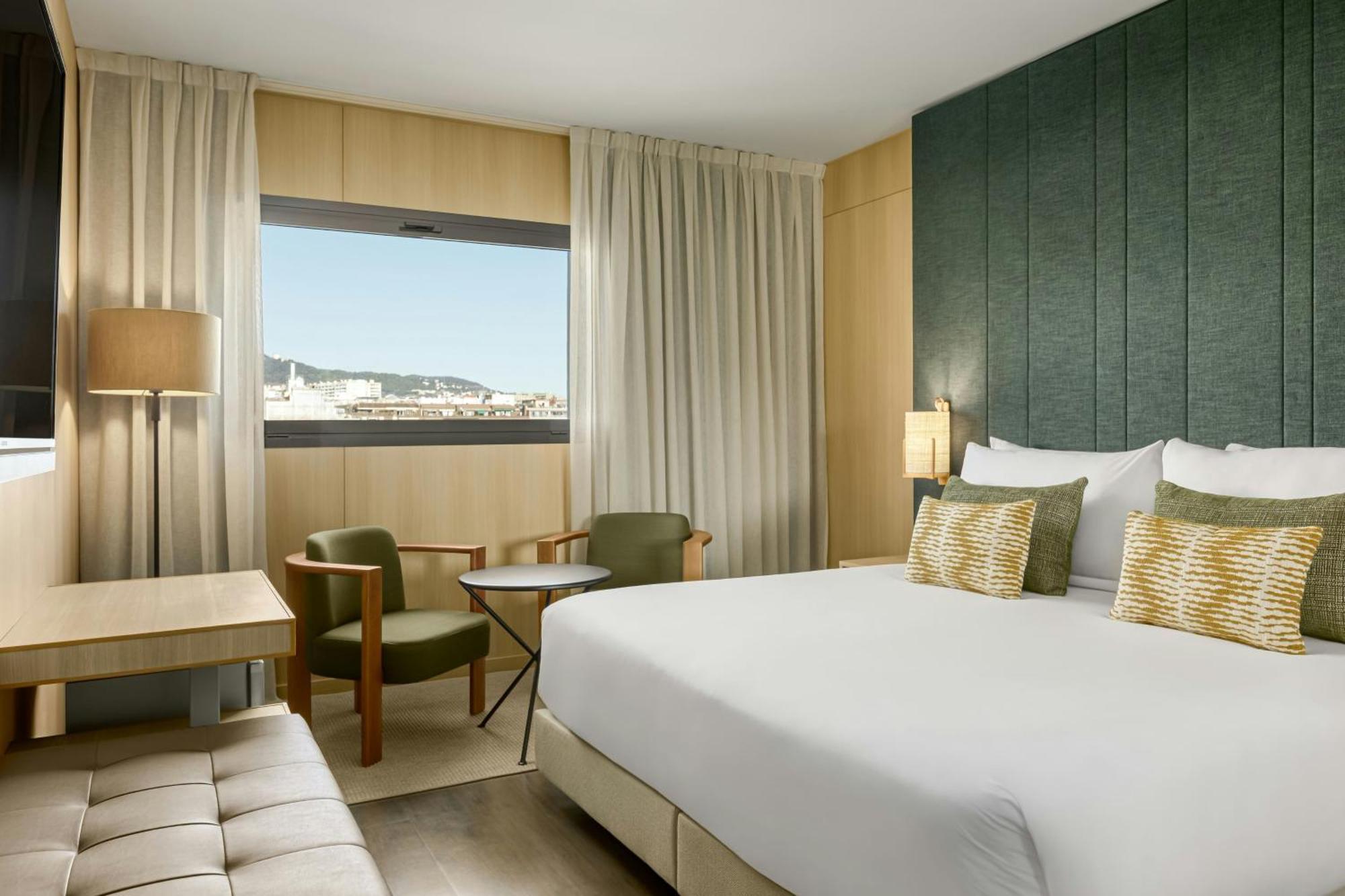 Standard King City View Guest room 1 King City view