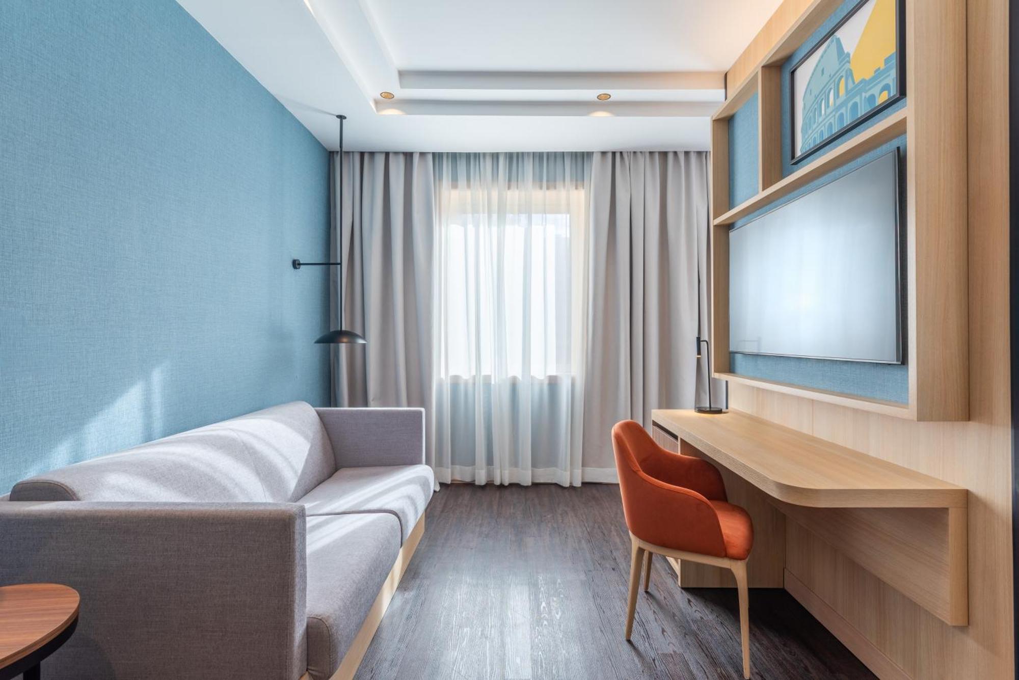 Junior Suite,1765802399:JPEG