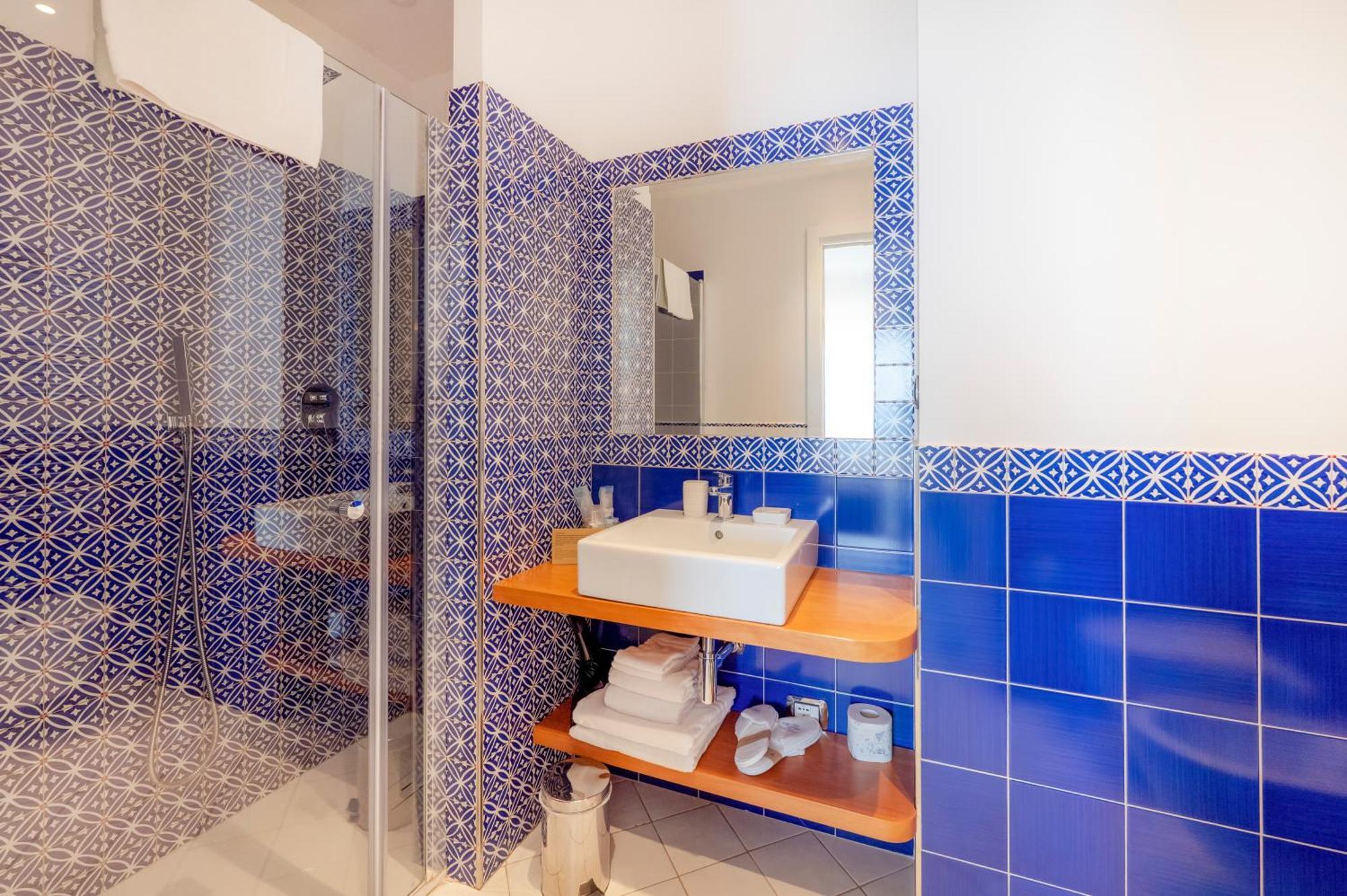 Double Room Shared Terrace Sea View