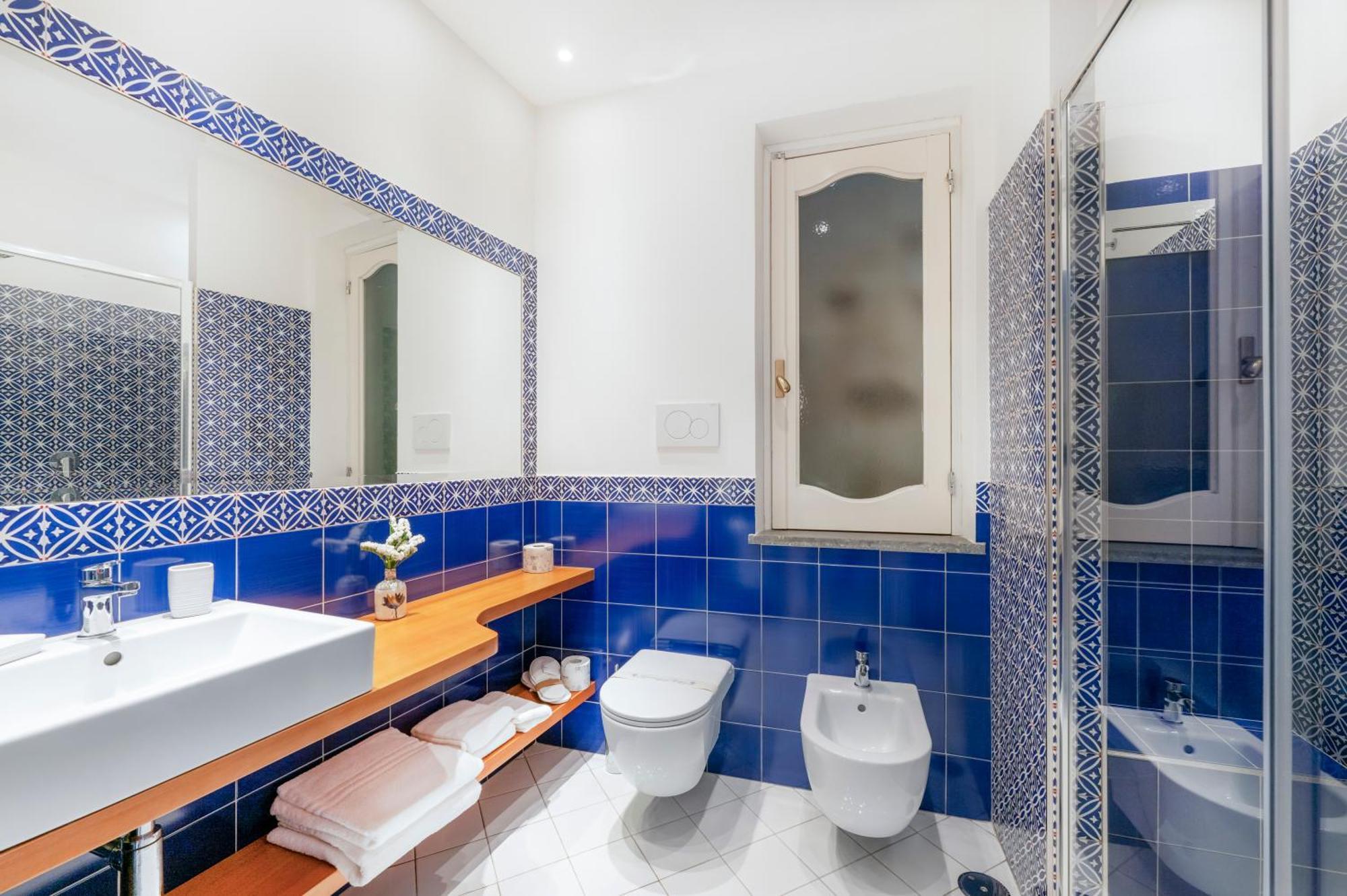 Triple Room Sea View Private Balcony