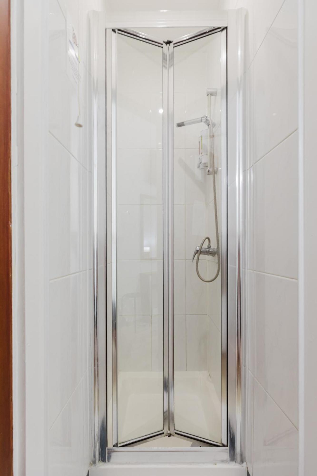 Double Room with Private External Bathroom,1765855475:JPEG